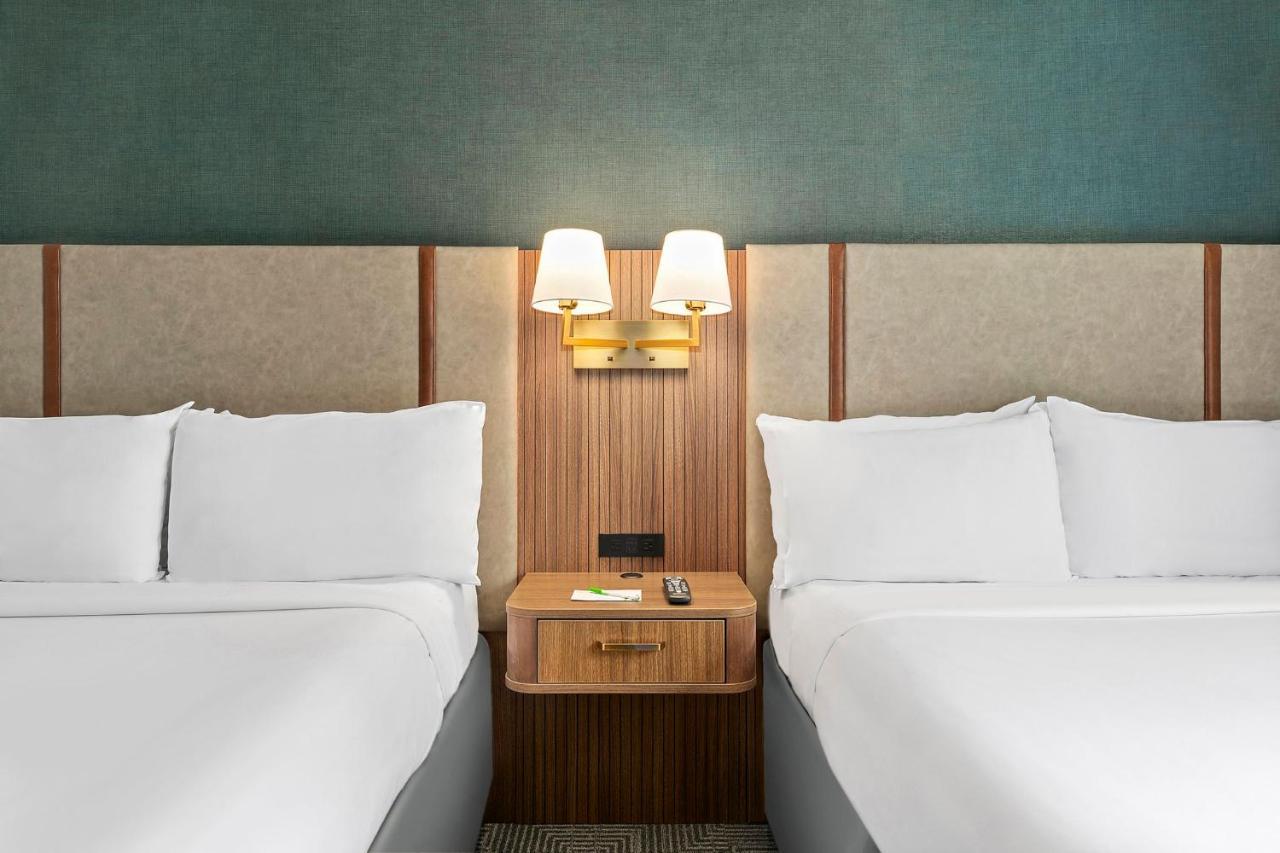 Standard Double Room with Two Double Beds,1498736320:JPEG