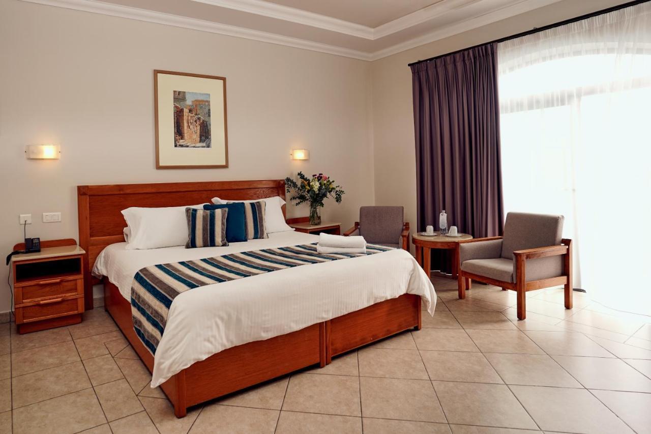 Superior Double or Twin Room with Sea View - High Floor