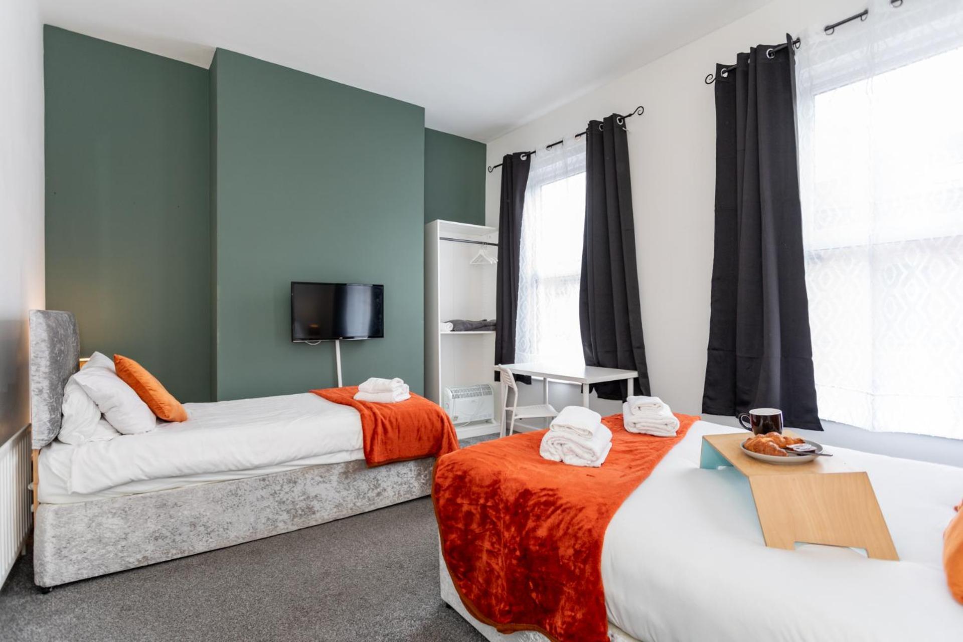 Comfort Triple Room
