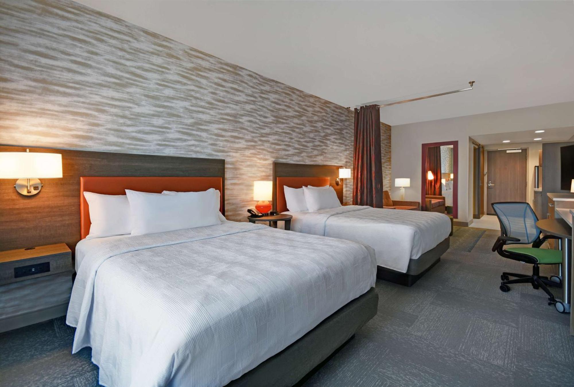 Queen Studio with Two Queen Beds - Mobility Access/Non-Smoking,1509852889:JPEG