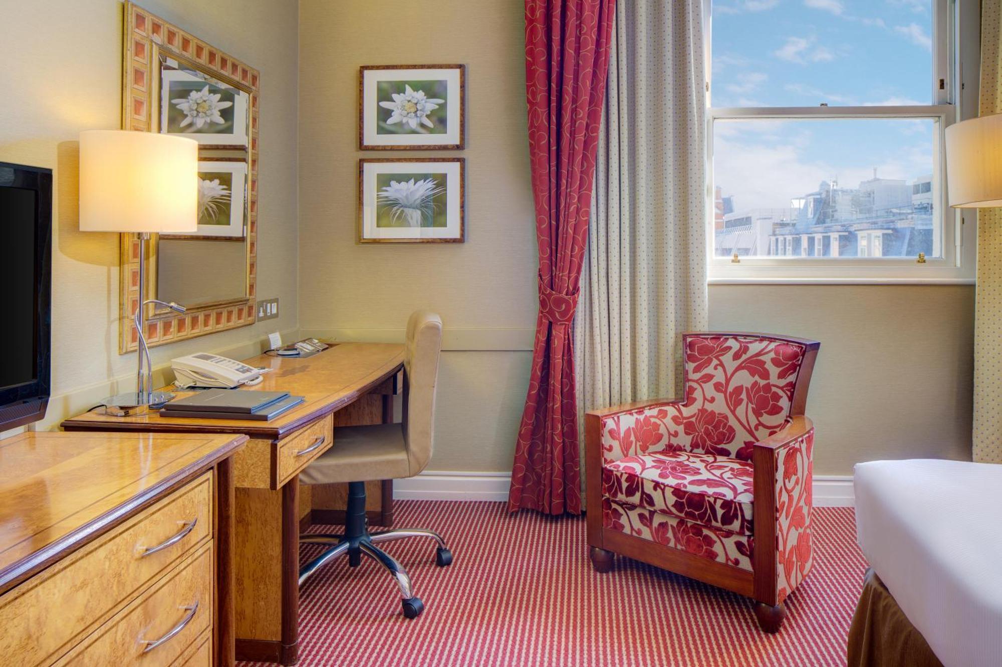 Double Room,1537794220:JPEG