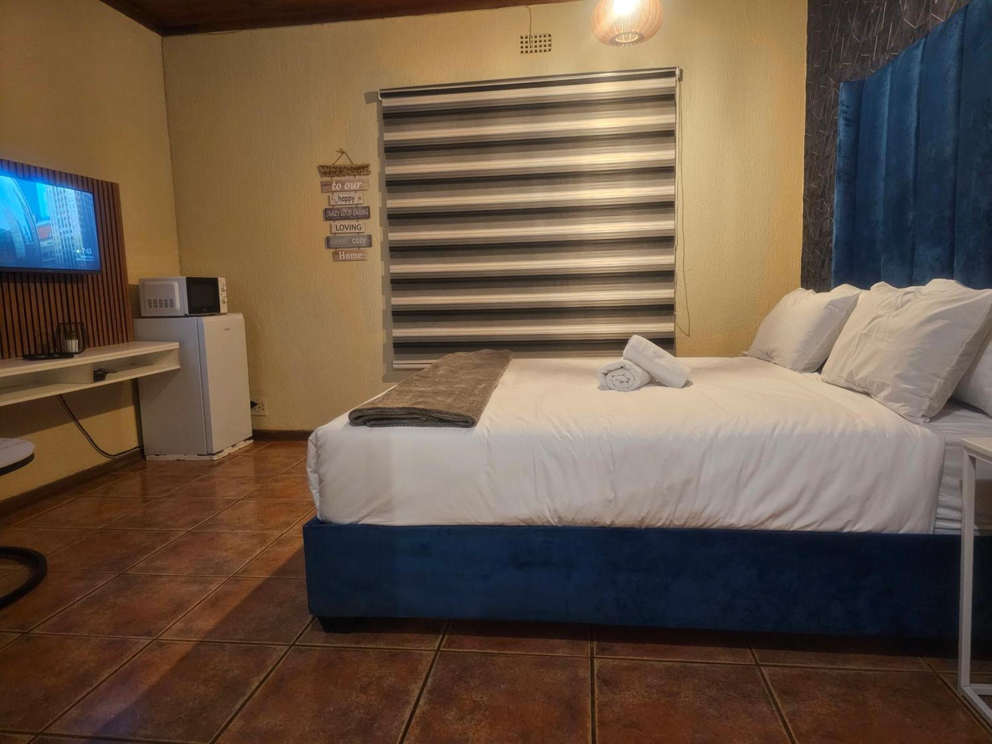 Deluxe Double Room,1539053320:JPEG