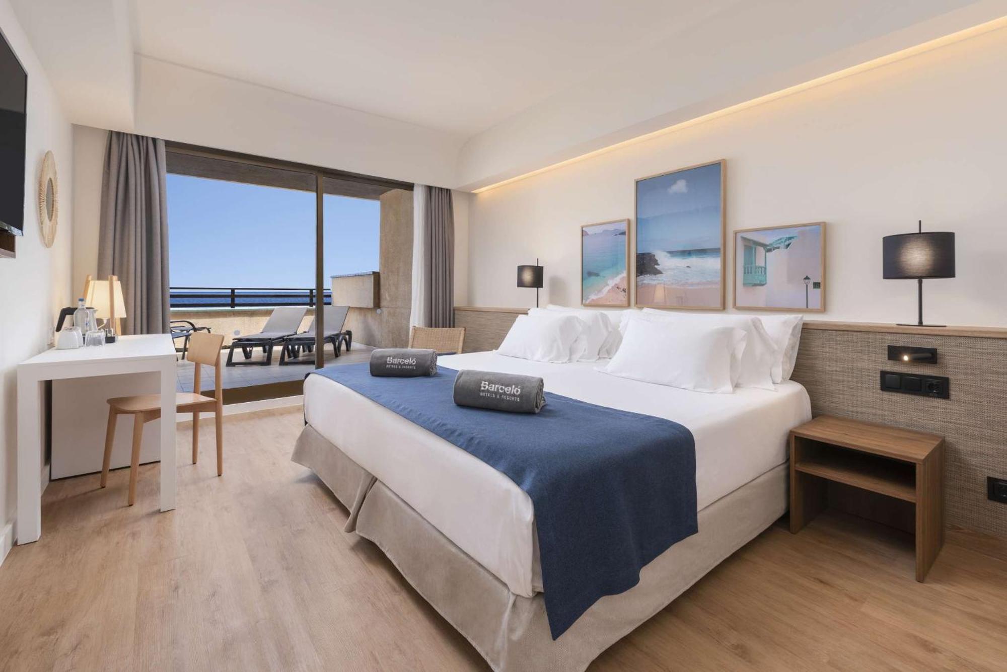 Tweepersoonskamer met 1 of 2 Bedden en Uitzicht op Zee