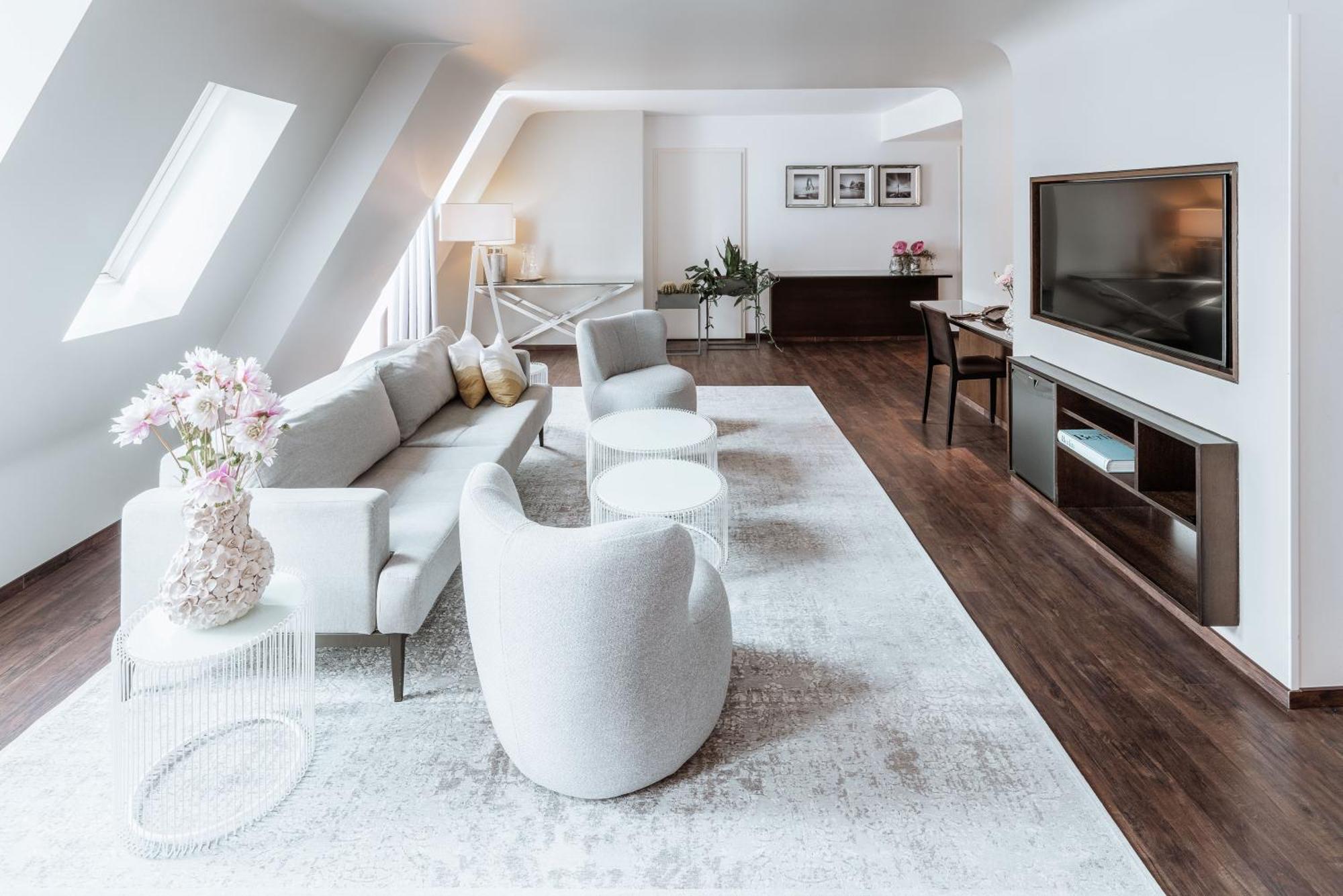Penthouse Apartment