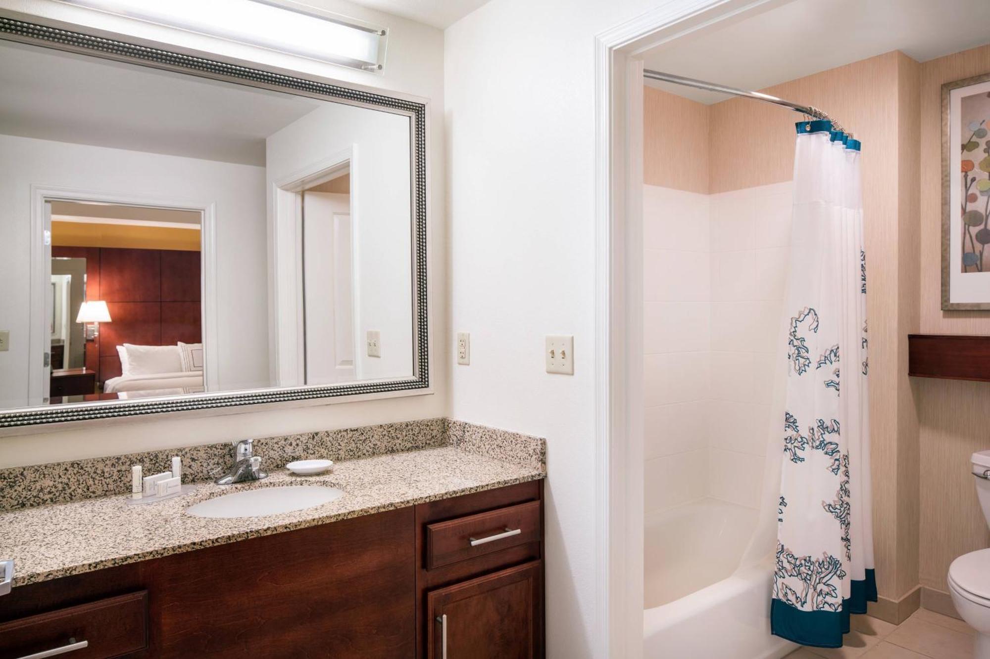 One-Bedroom King Suite,1550792020:JPEG