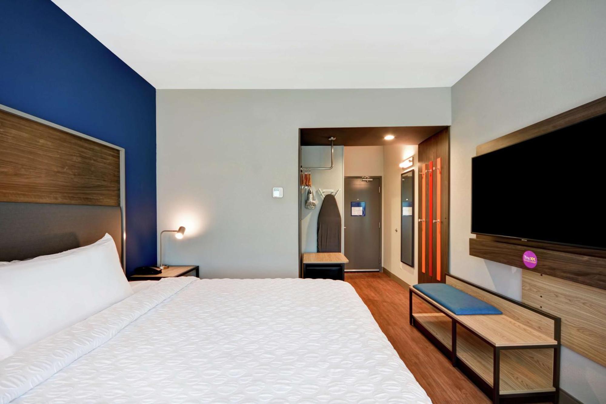 King Room,1551629722:JPEG