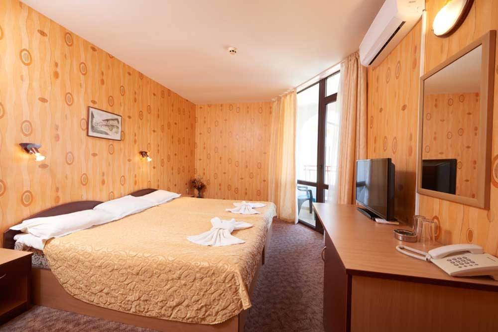 Twin Room Balcony,1553309854:JPEG