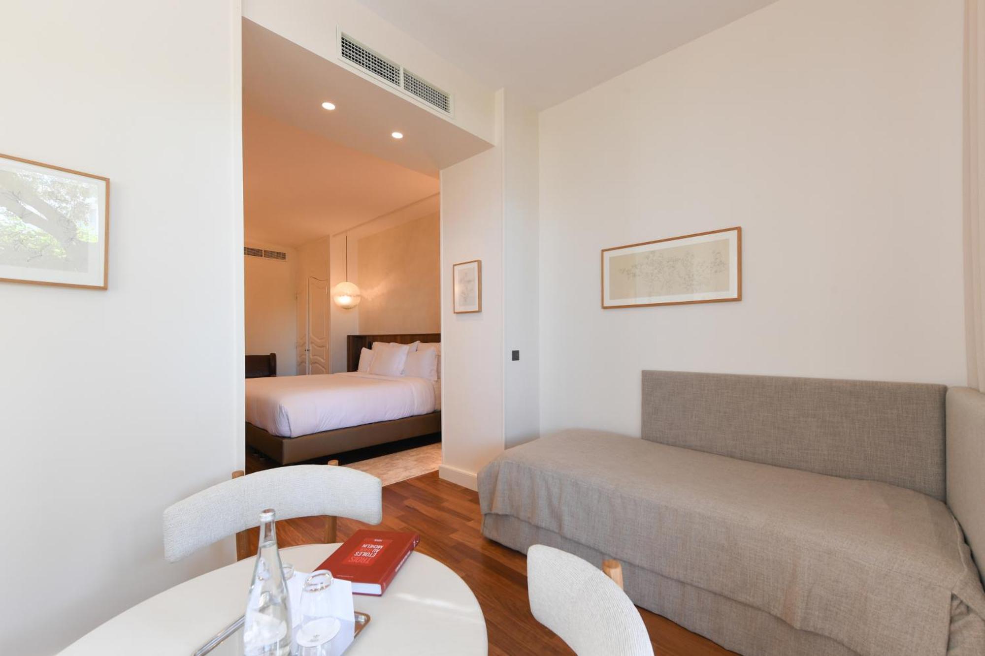 Junior Suite with Garden,1554196066:JPEG