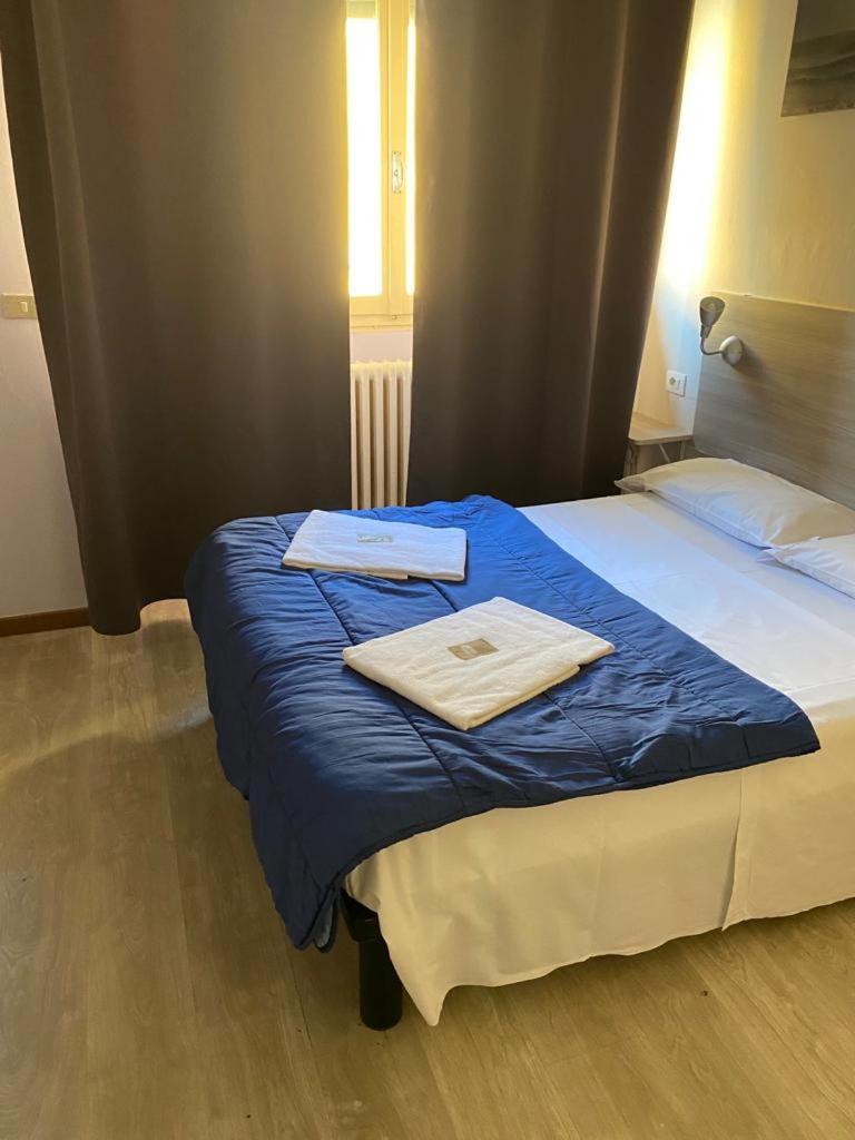 Double or Twin Room,1556365954:JPEG