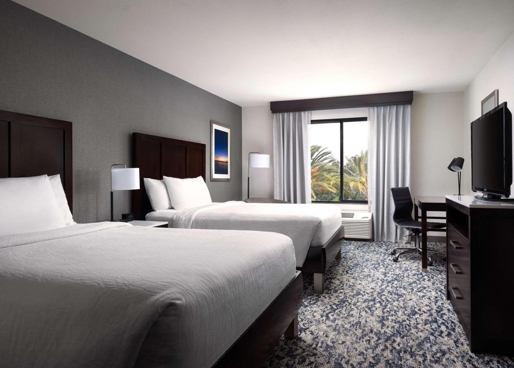 Queen Room Two Queen Beds Hearing Access