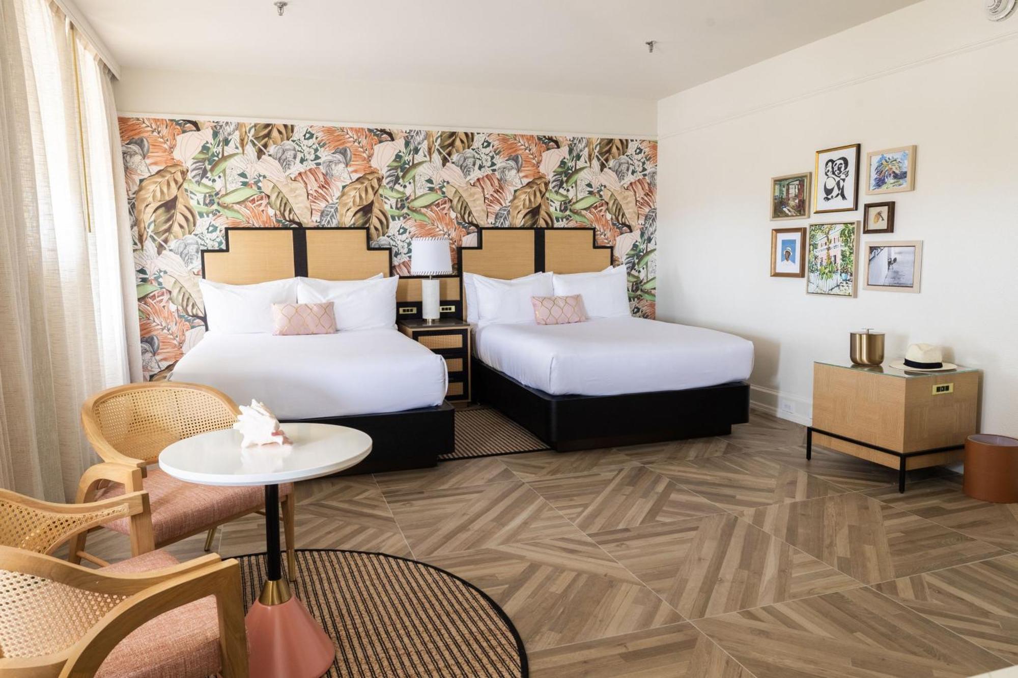 Queen Room with Two Queen Beds,1563290023:JPEG