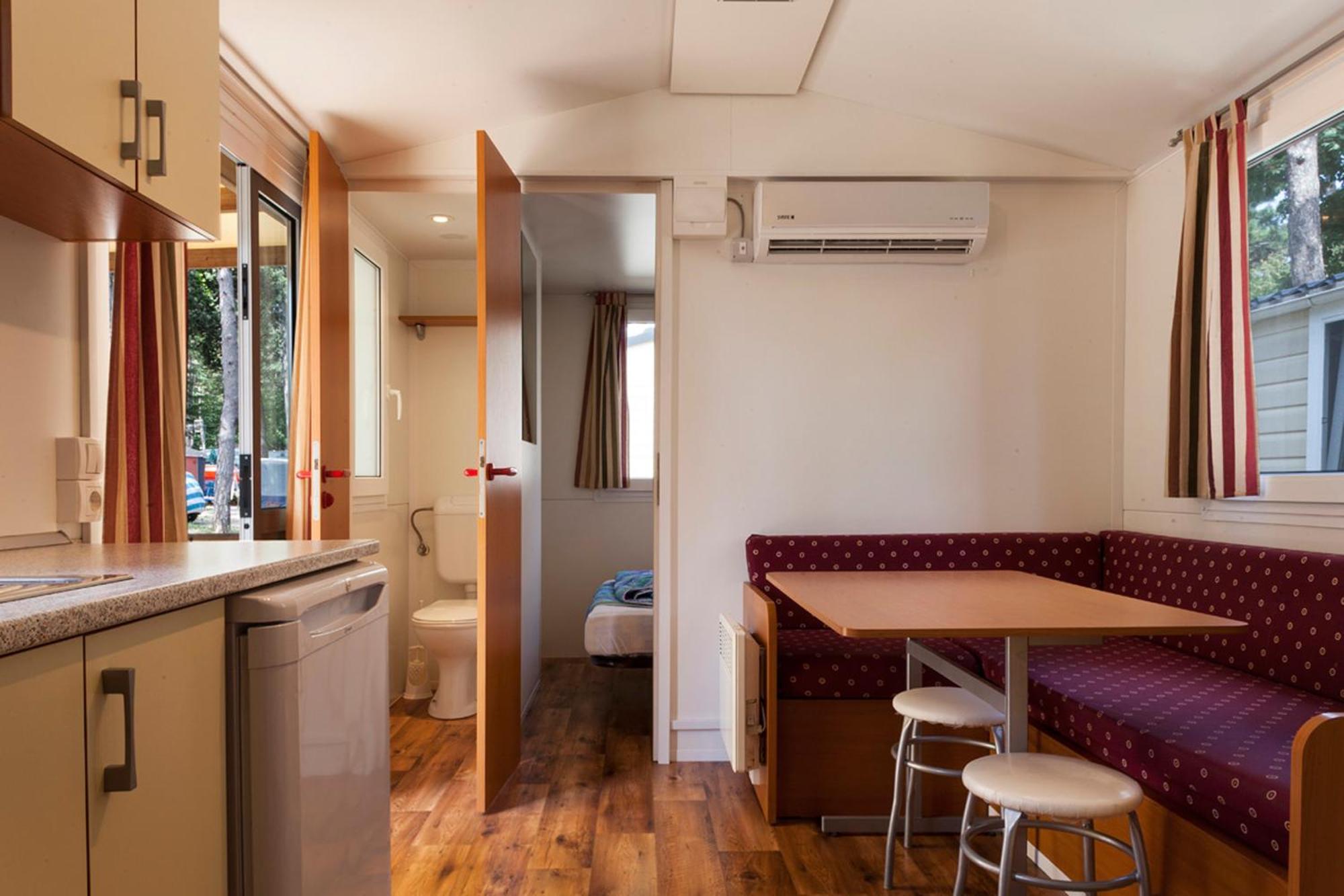 Mobile Home,1588111413:JPEG