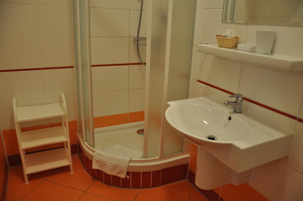 Suite con 1 Camera da Letto e Letto Supplementare