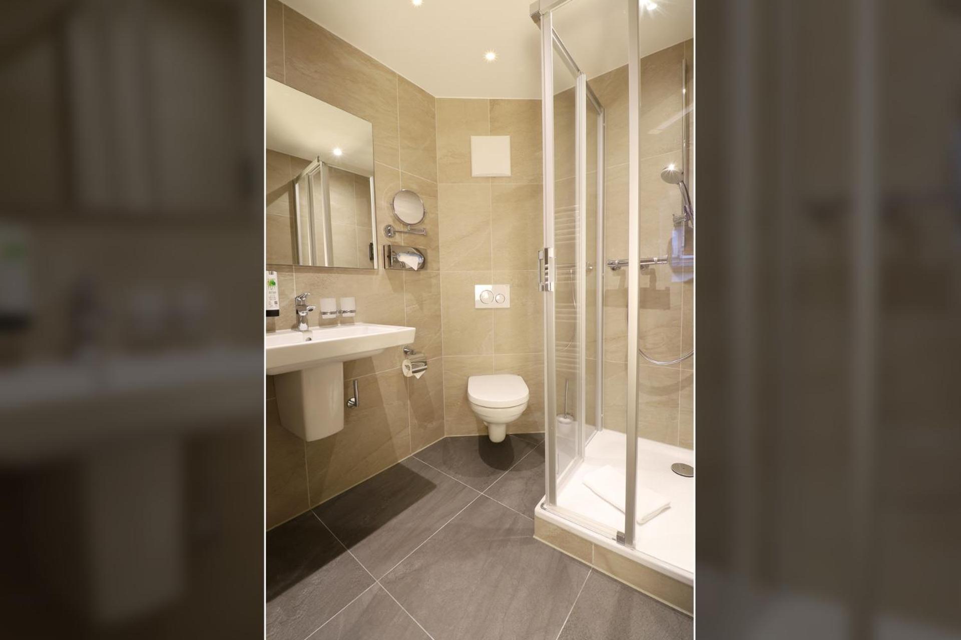 Superior Double Room,1580145545:JPEG