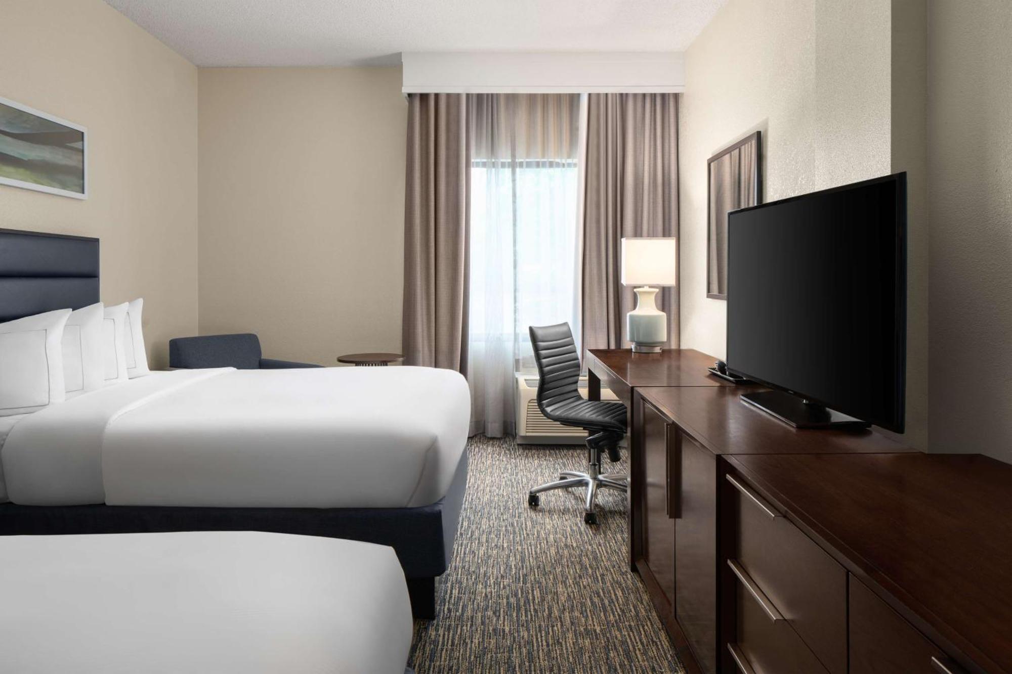 King Suite - Non-Smoking,1601687245:JPEG