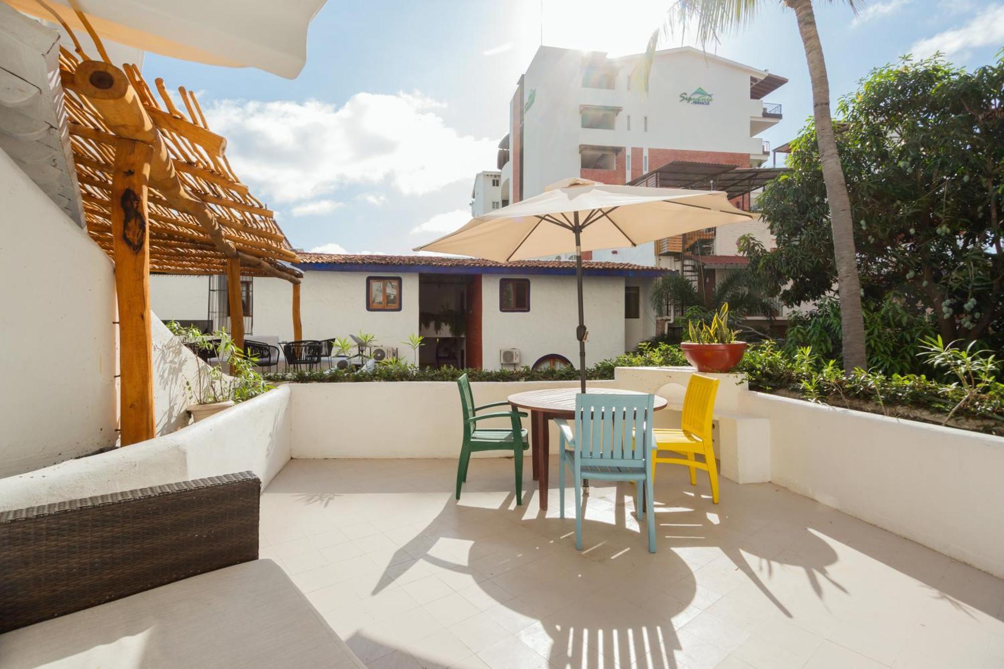 Deluxe Double Room with Balcony,1608294157:JPEG