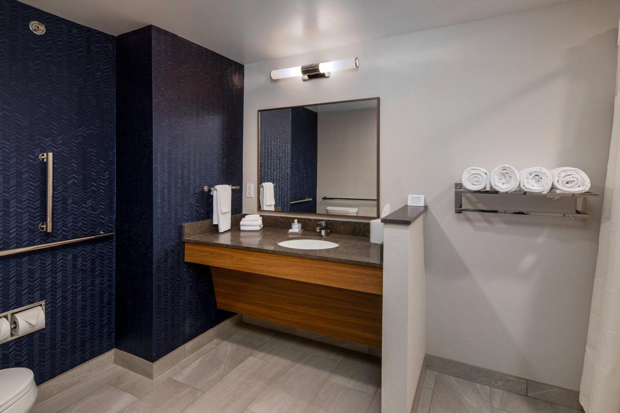 Queen Room Two Queen Beds Bathtub Mobility Access or Hearing Accessible