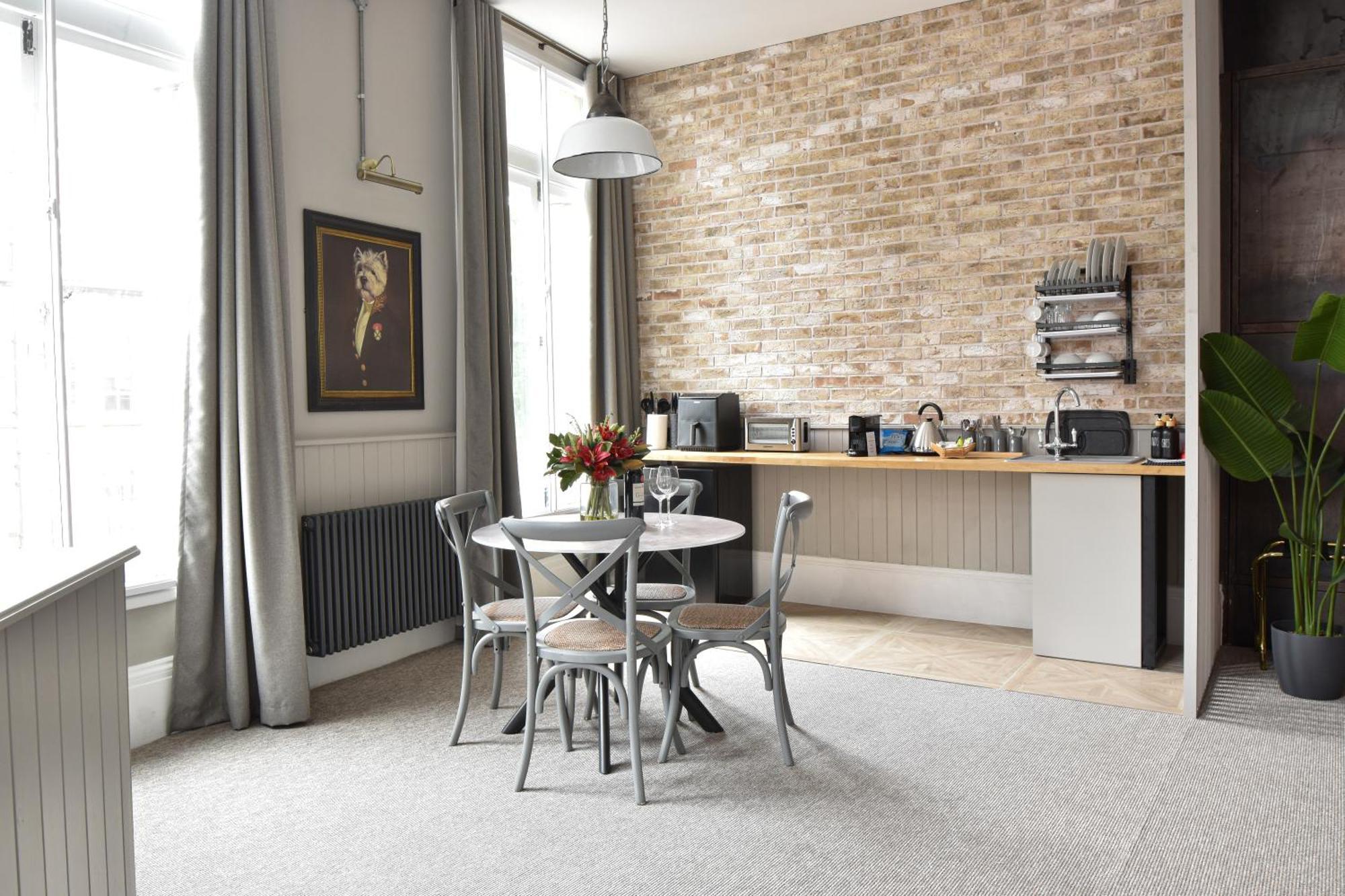Standard Suite