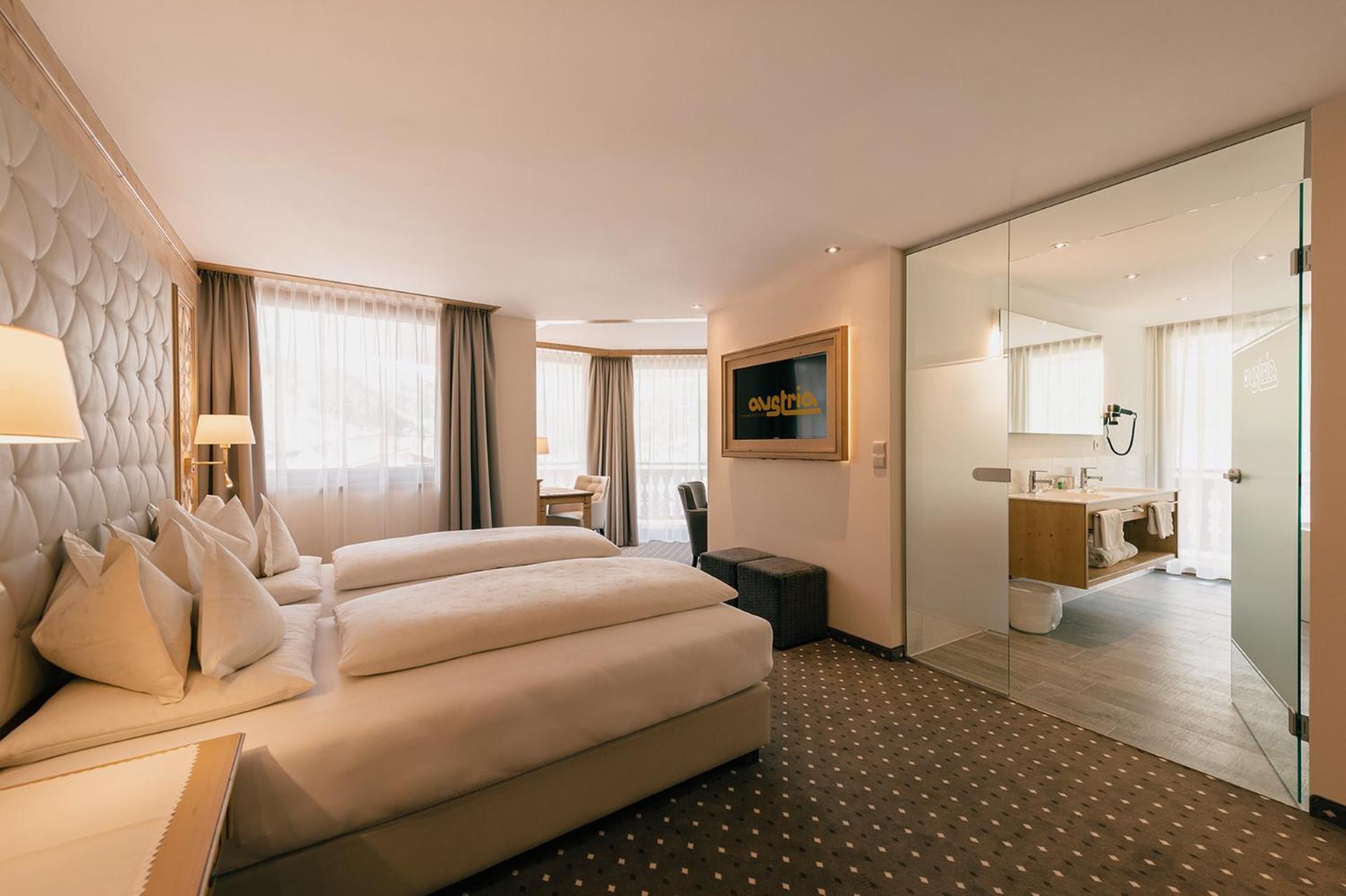 Suite with Mountain View