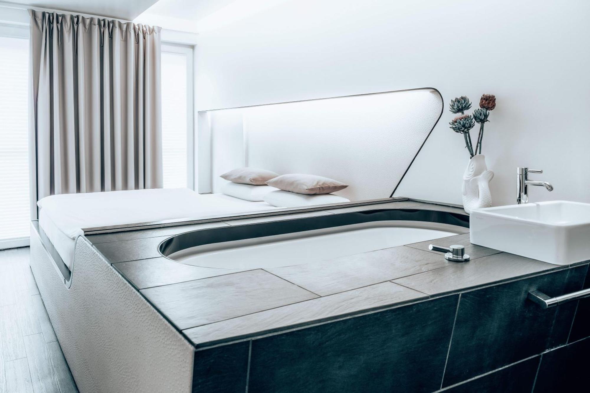 Double Room Bath