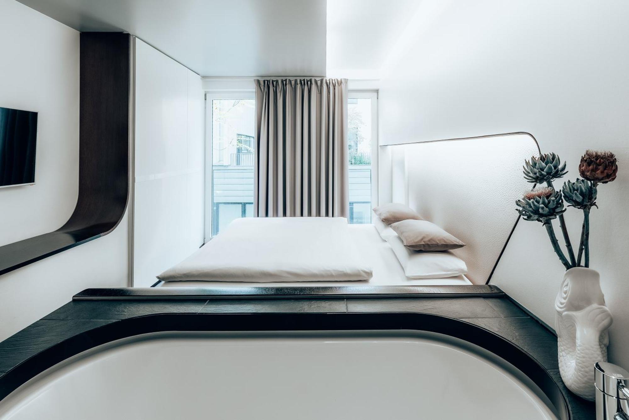 Double Room Bath