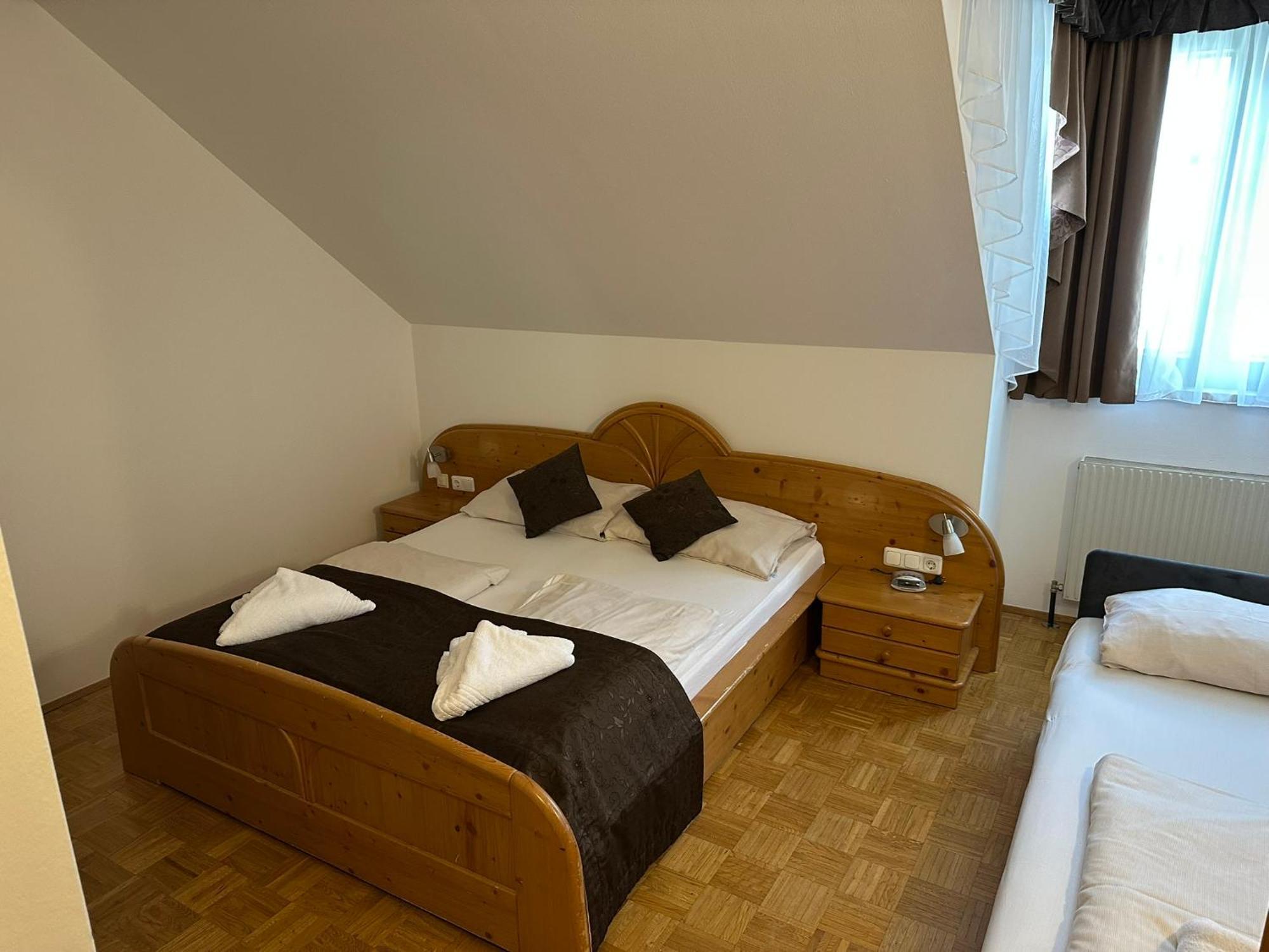 Dreibettzimmer