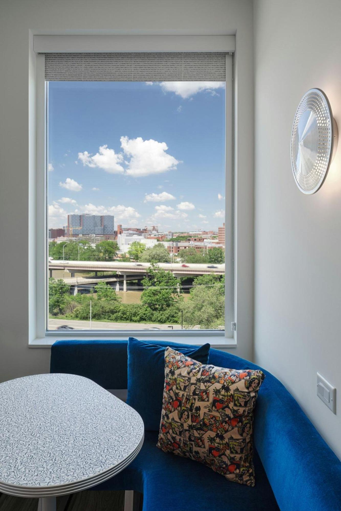 ALOFT, Guest room, 1 King, City view,1631608230:JPEG