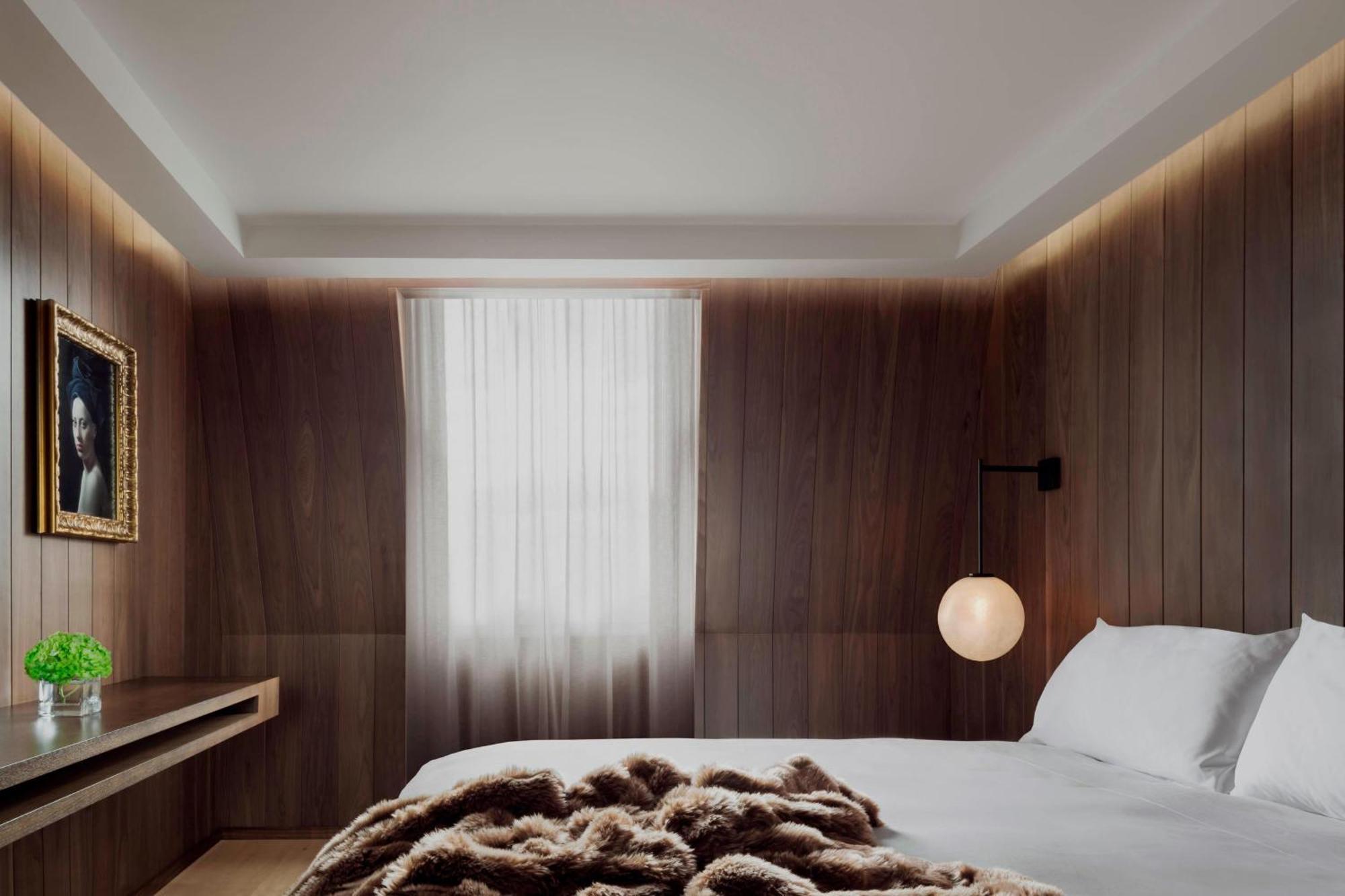 Fitzrovia One-Bedroom King Suite