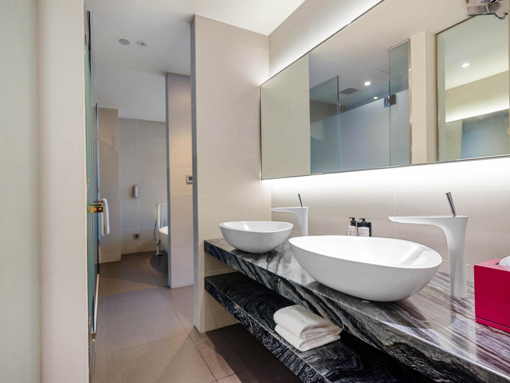 Executive King Suite,1638492533:JPEG