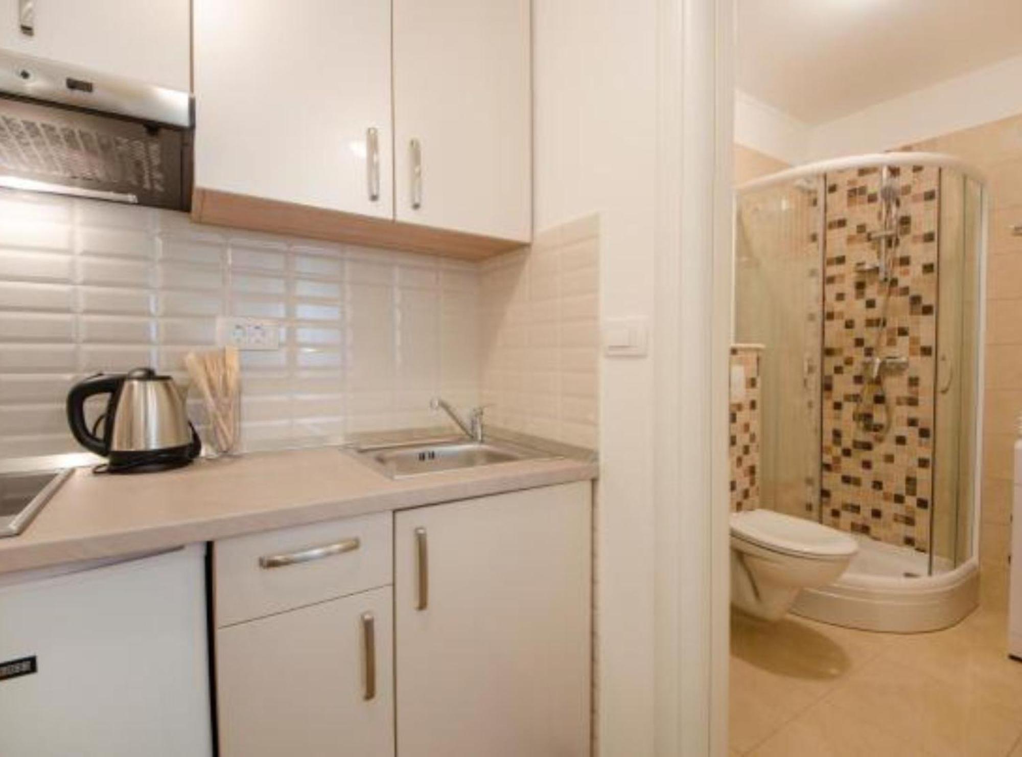 Standard Studio,1685096935:JPEG