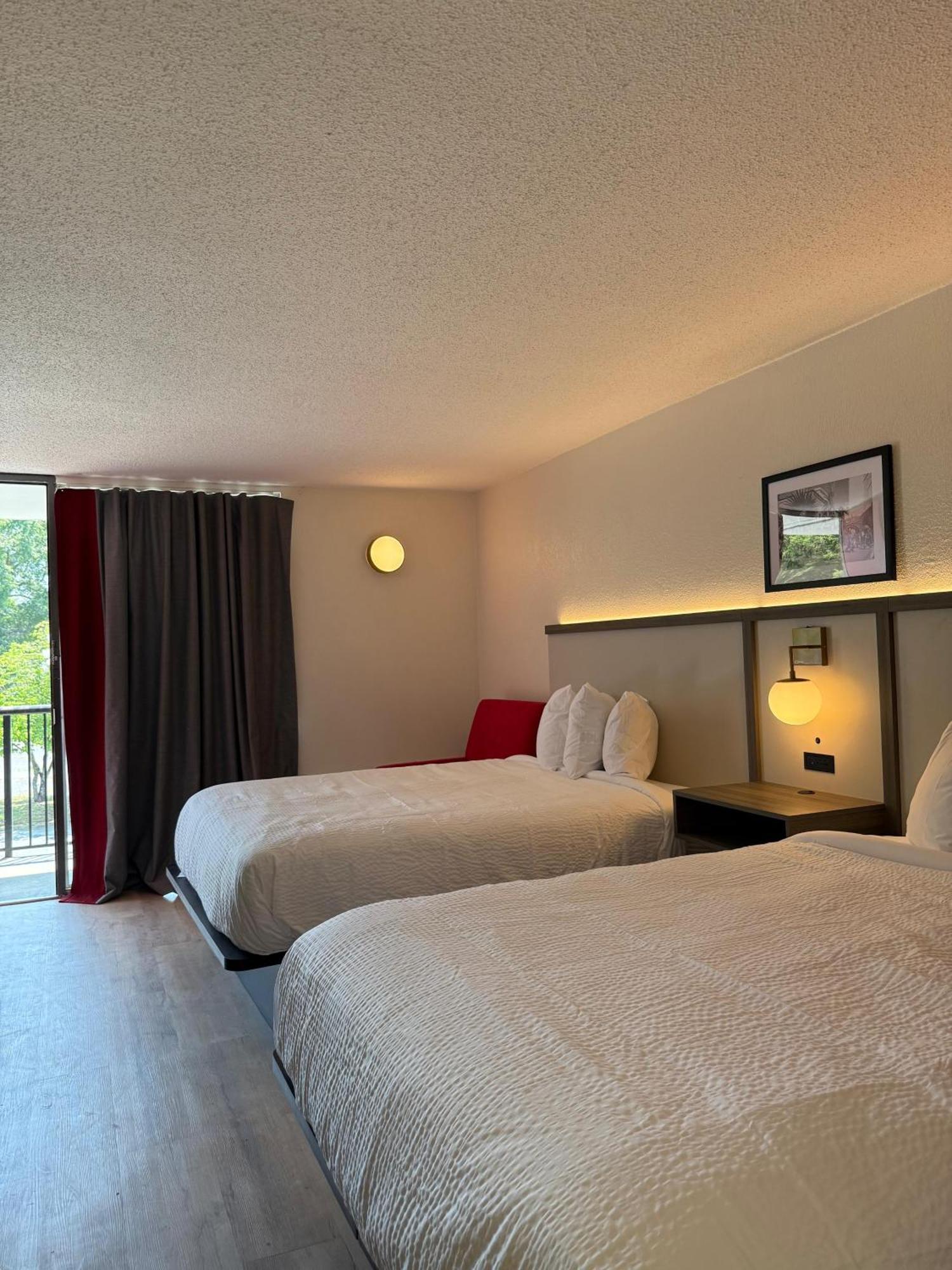 Double Room with Two Double Beds - Non-Smoking,1689855787:JPEG