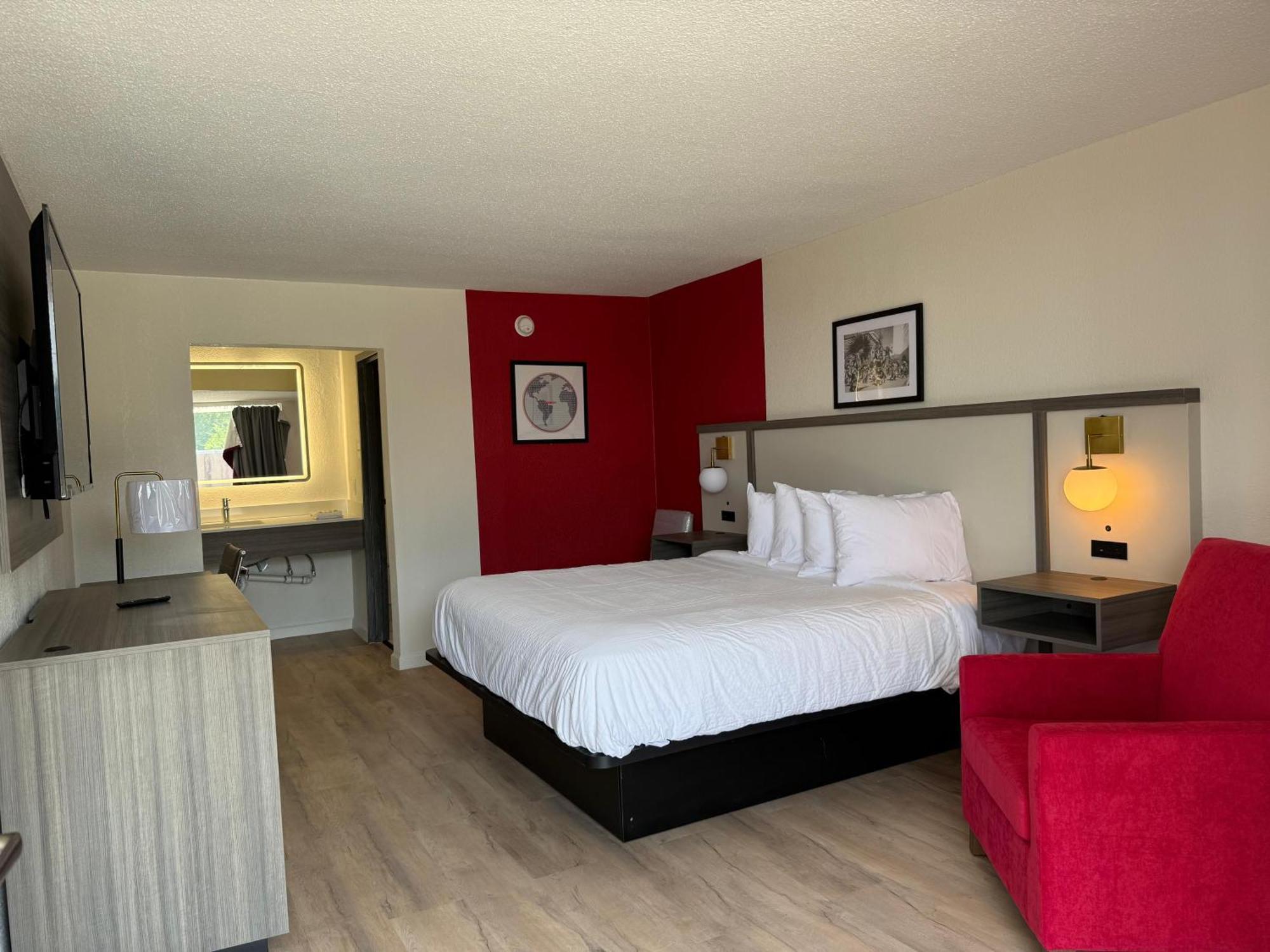 King Room - Non-Smoking,1689855778:JPEG