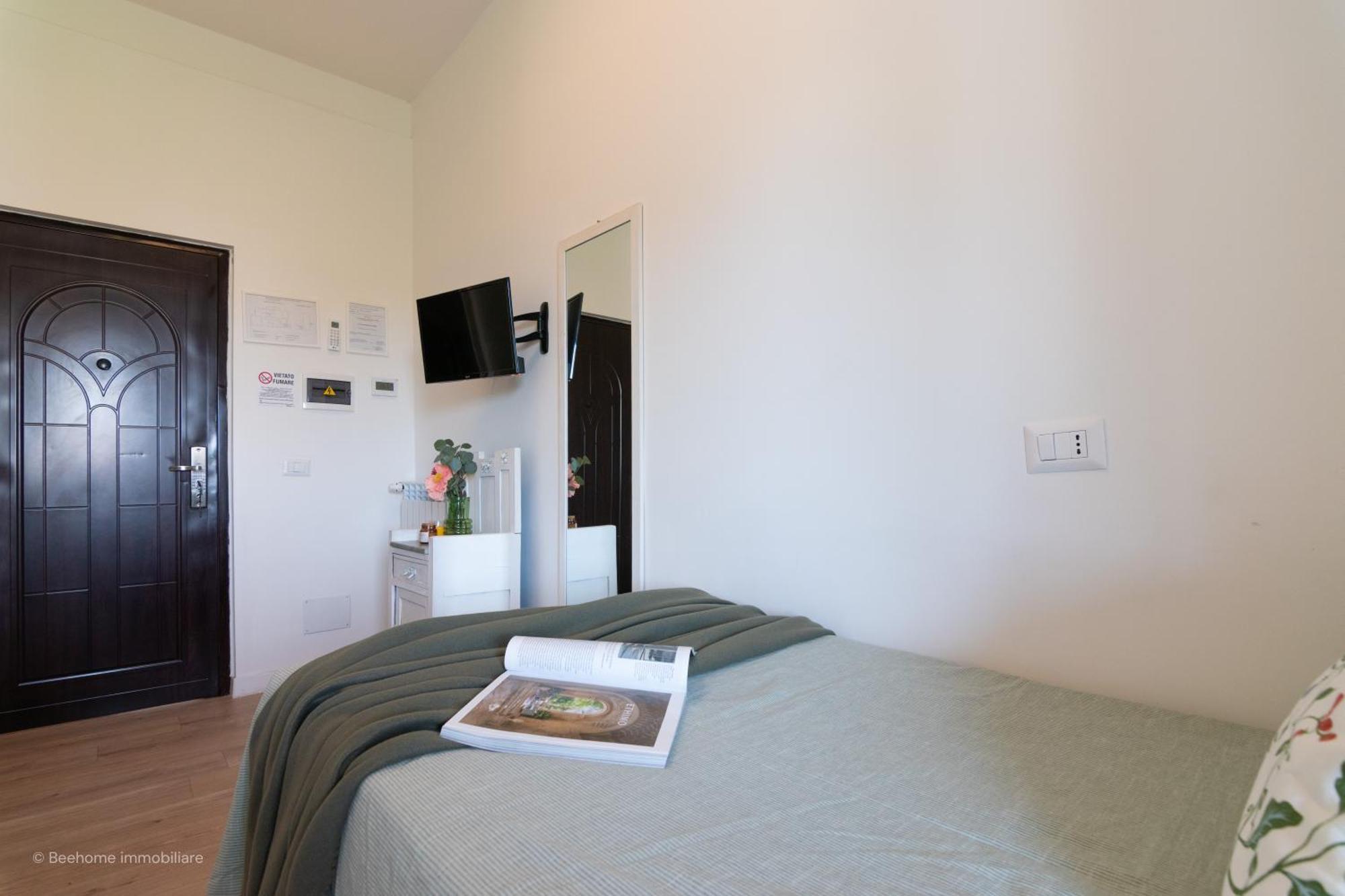 Single Room Balcony