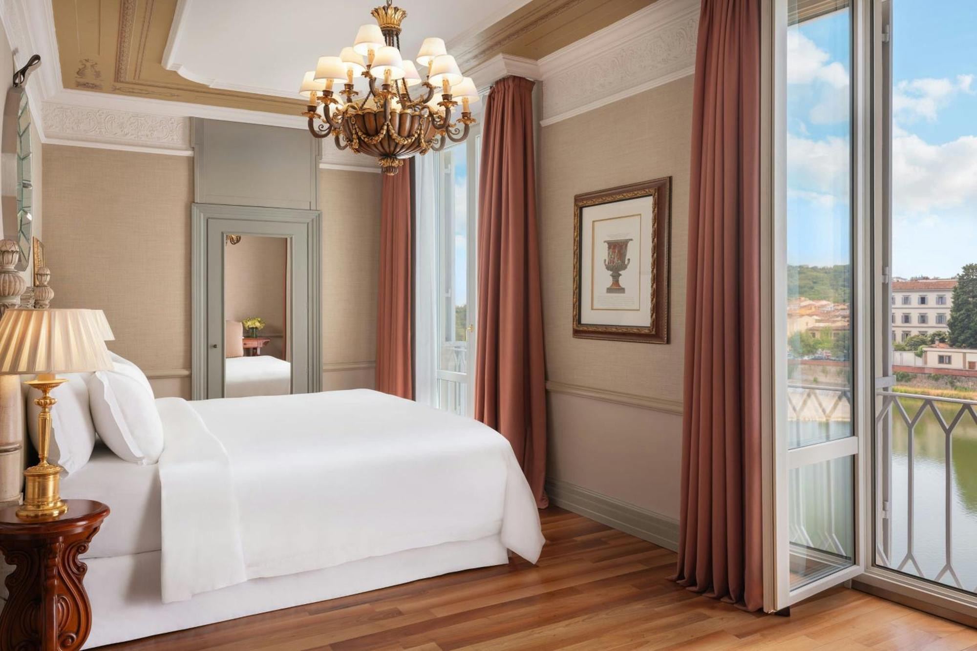 Chambre Lit King-Size de Luxe - Vue sur Rivière