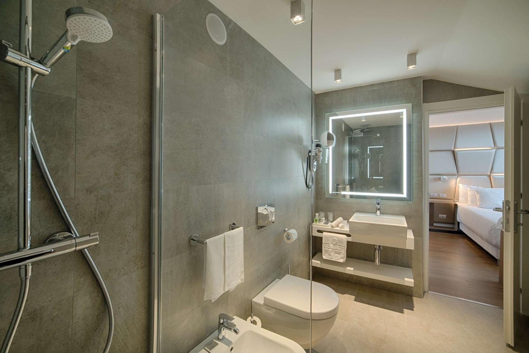 Premium Double or Twin Room with View,1704848214:JPEG