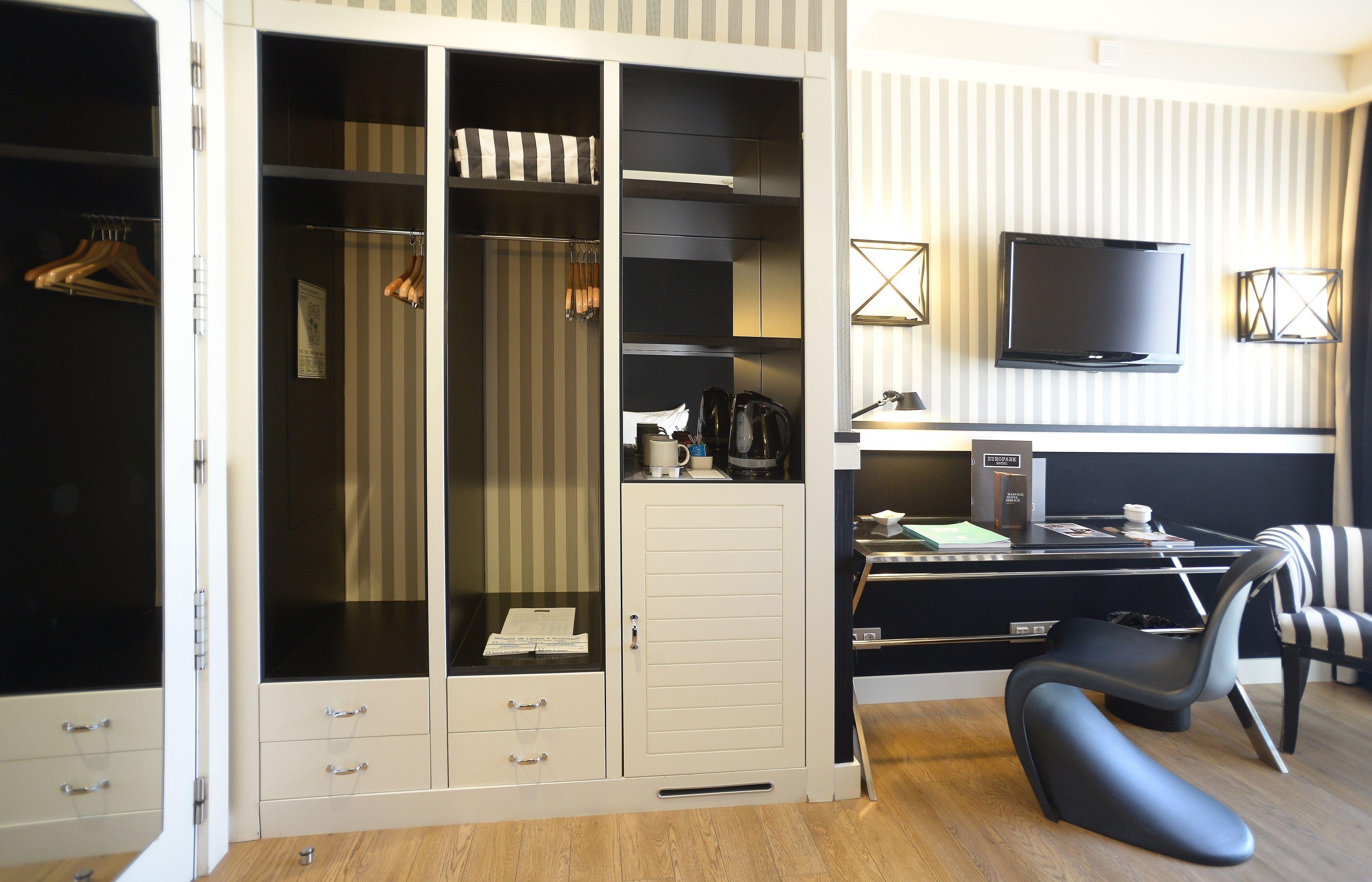 Deluxe Double Room with Balcony,1709845998:JPEG