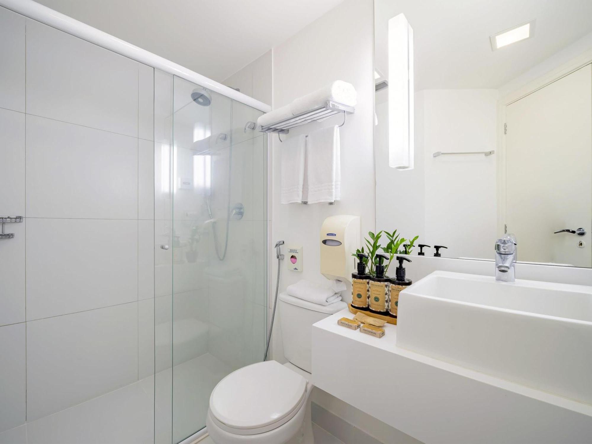 Superior King Room,1717011129:JPEG