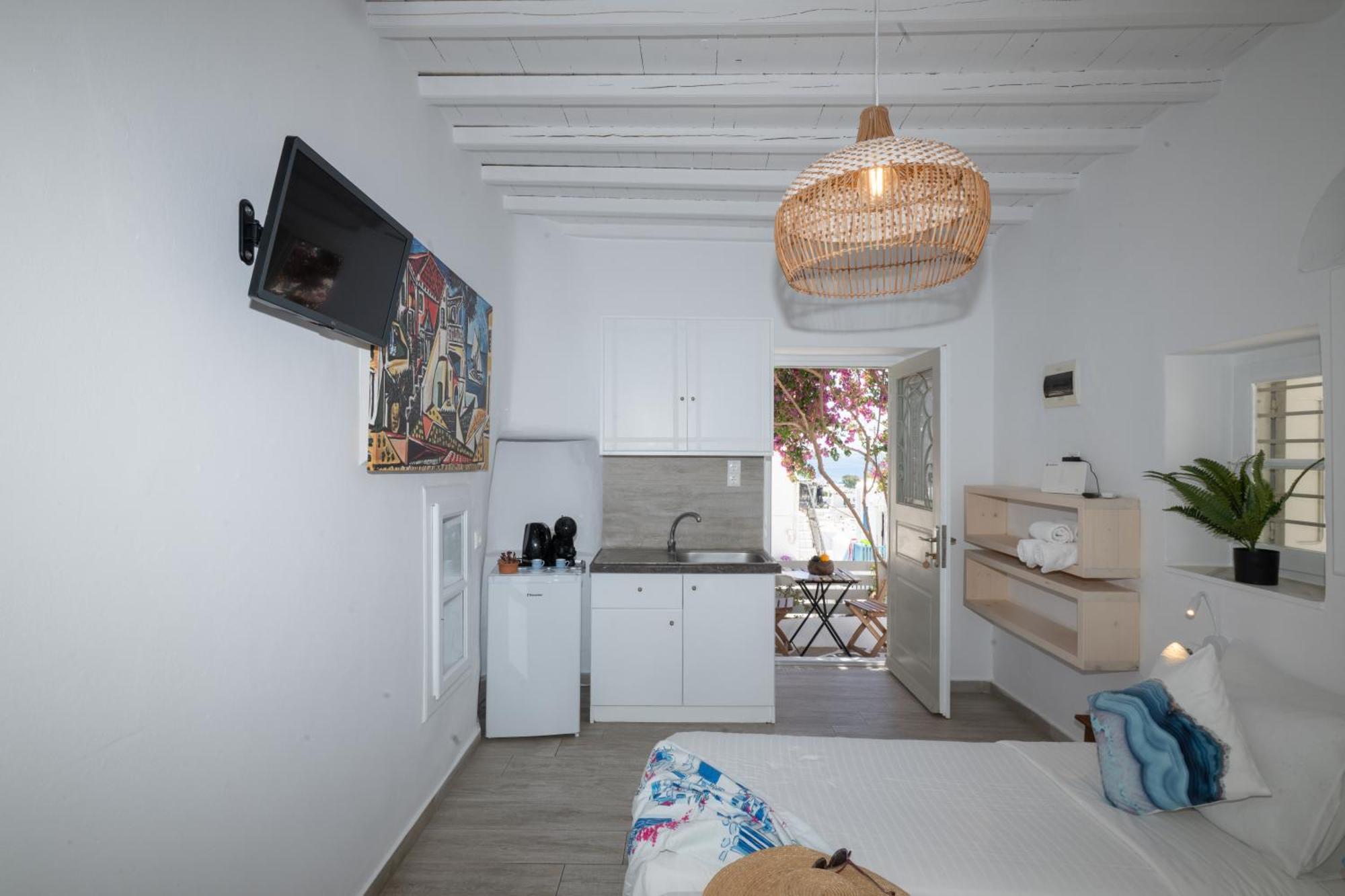Double or Twin Room Partial Sea View