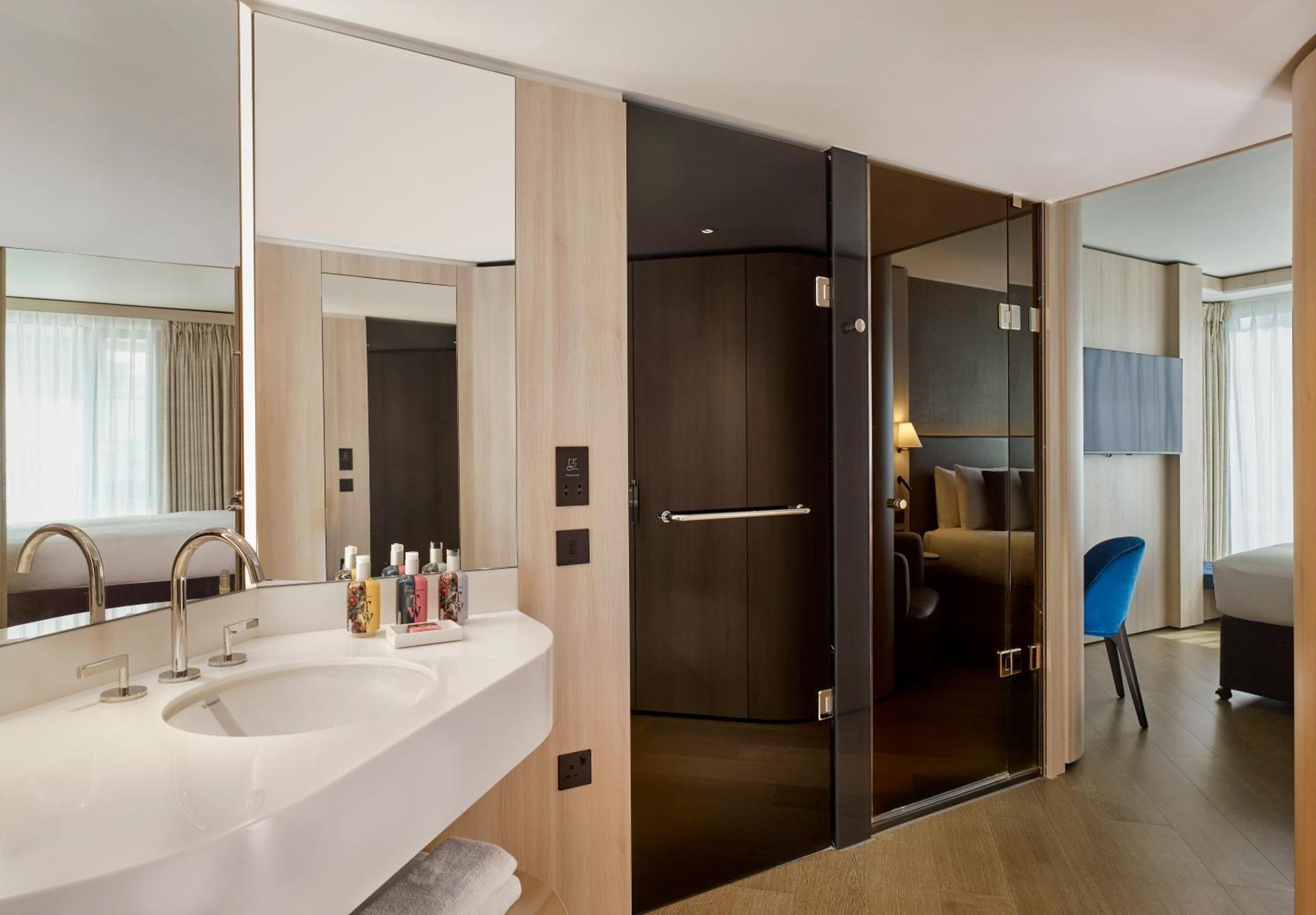 Deluxe Zimmer mit Queensize-Bett und Aussicht