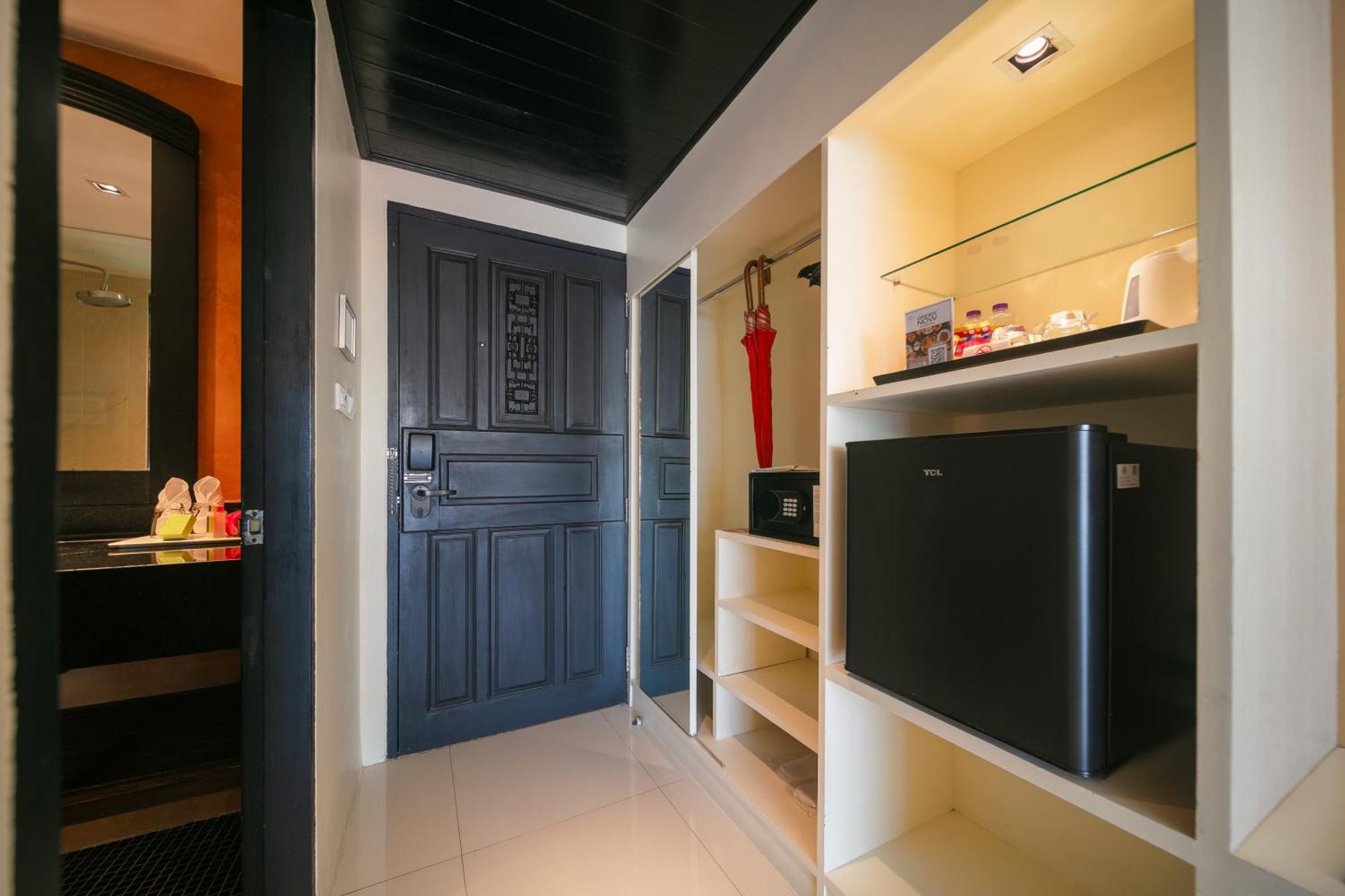 Deluxe Double or Twin Room Balcony Sino Wing
