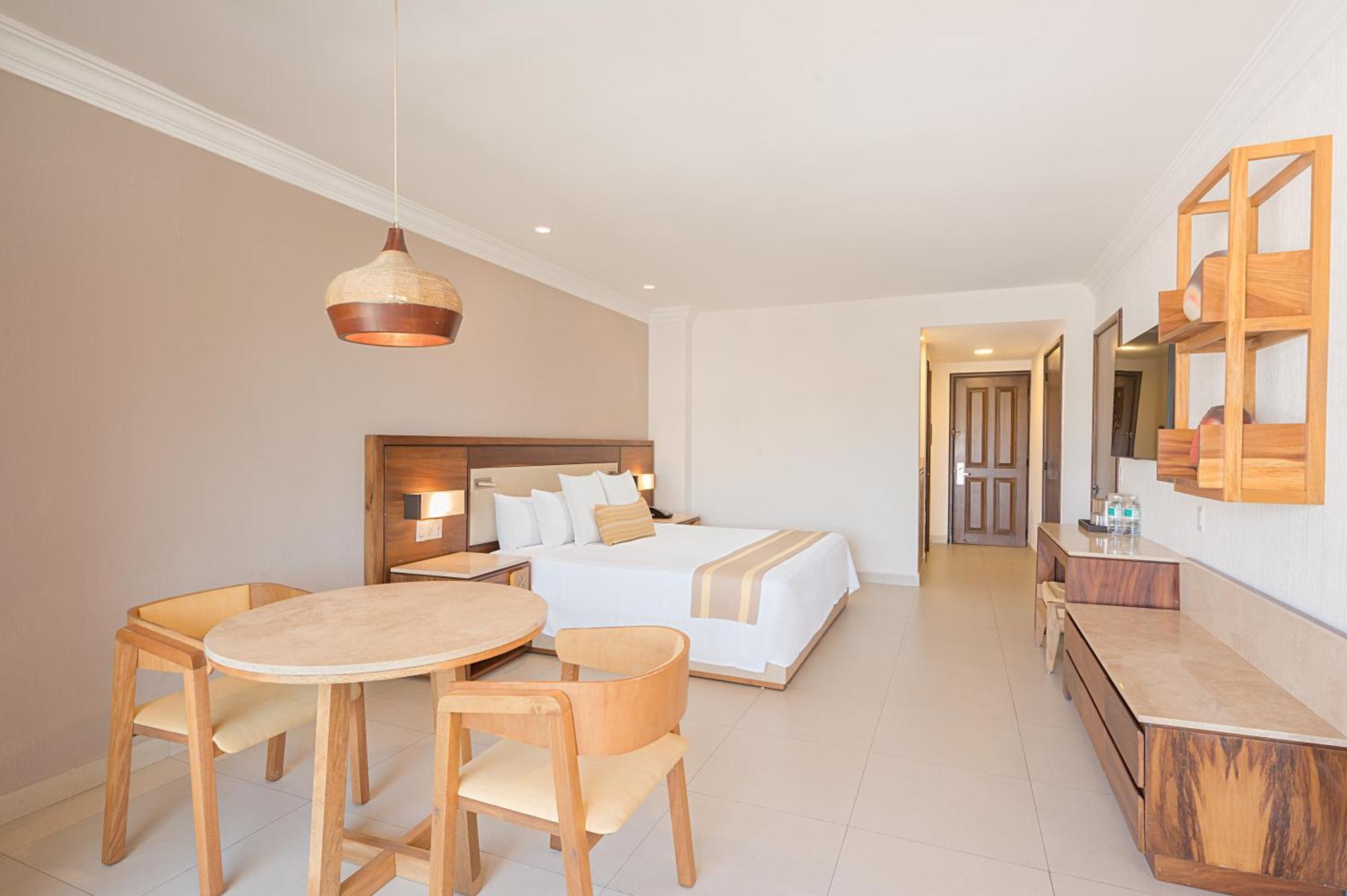 Quarto Deluxe com Cama de Casal ou 2 de Solteiro