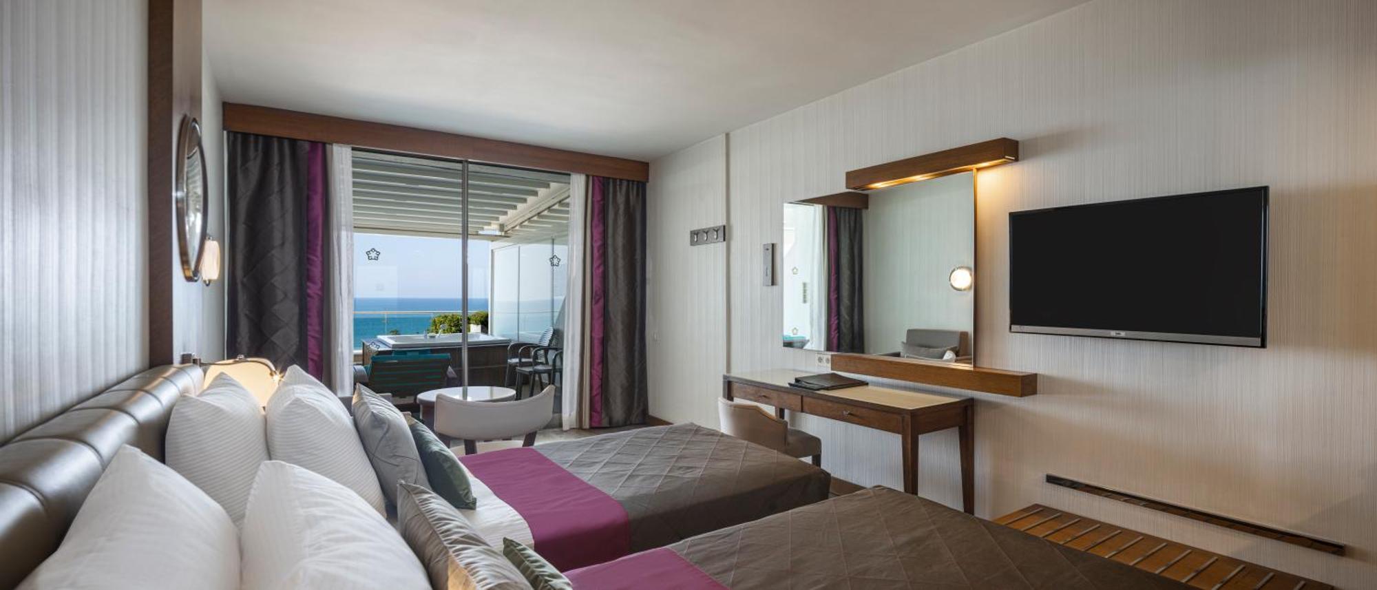 Deluxe Terrace Room With Jacuzzi