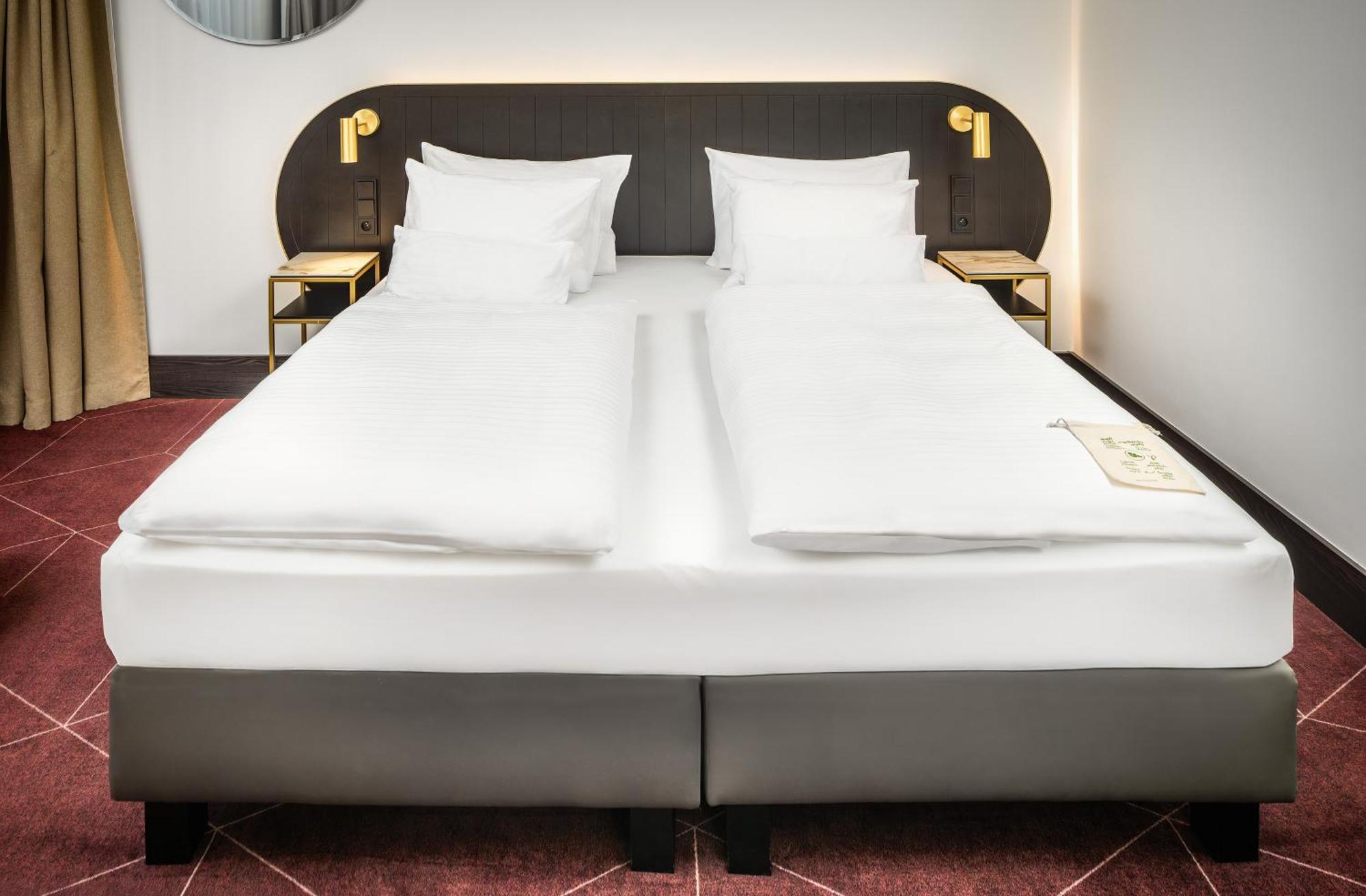 Suite,1746817062:JPEG