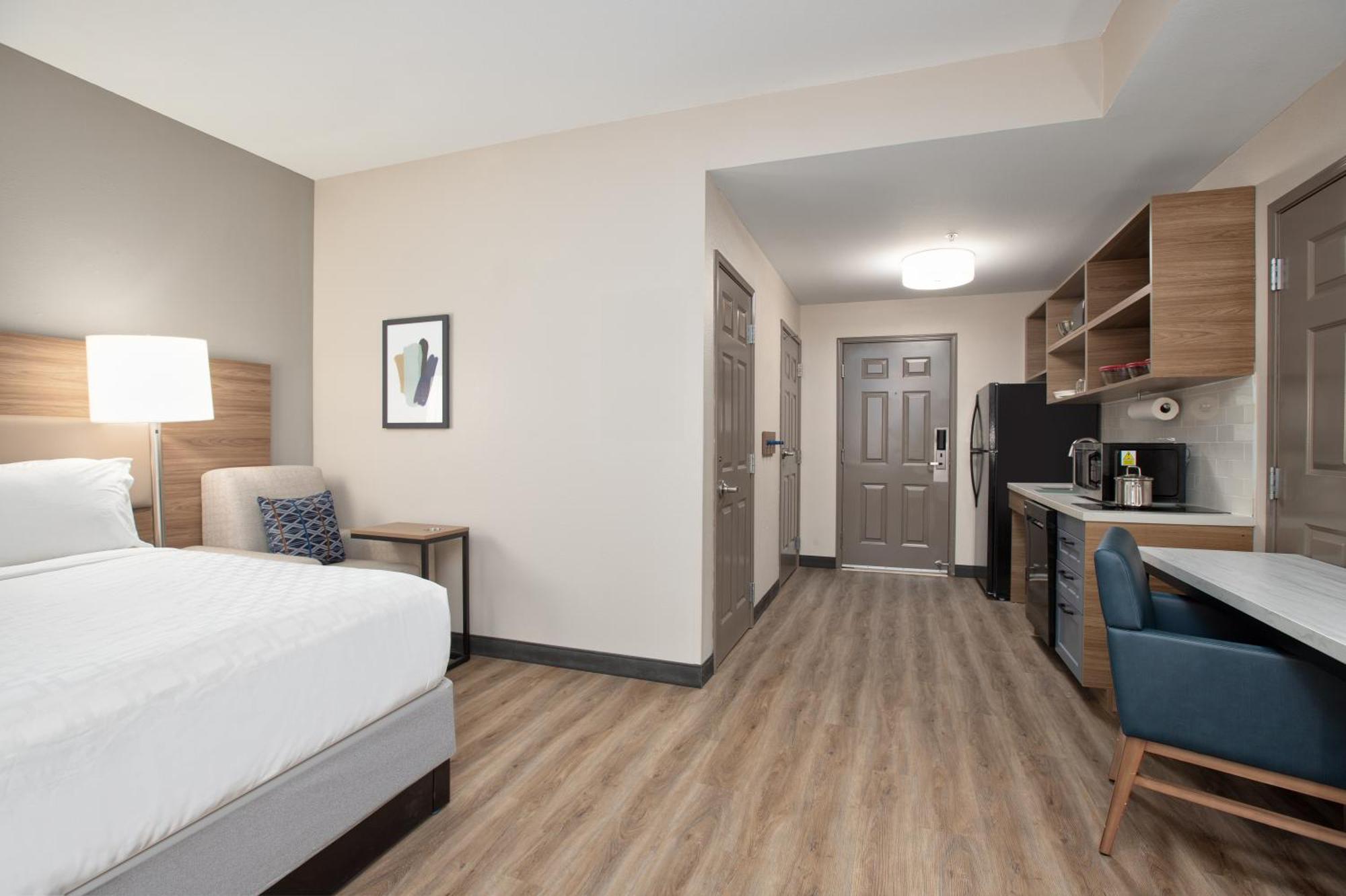 Studio Suite One Double Bed Roll Shower Mobility Access