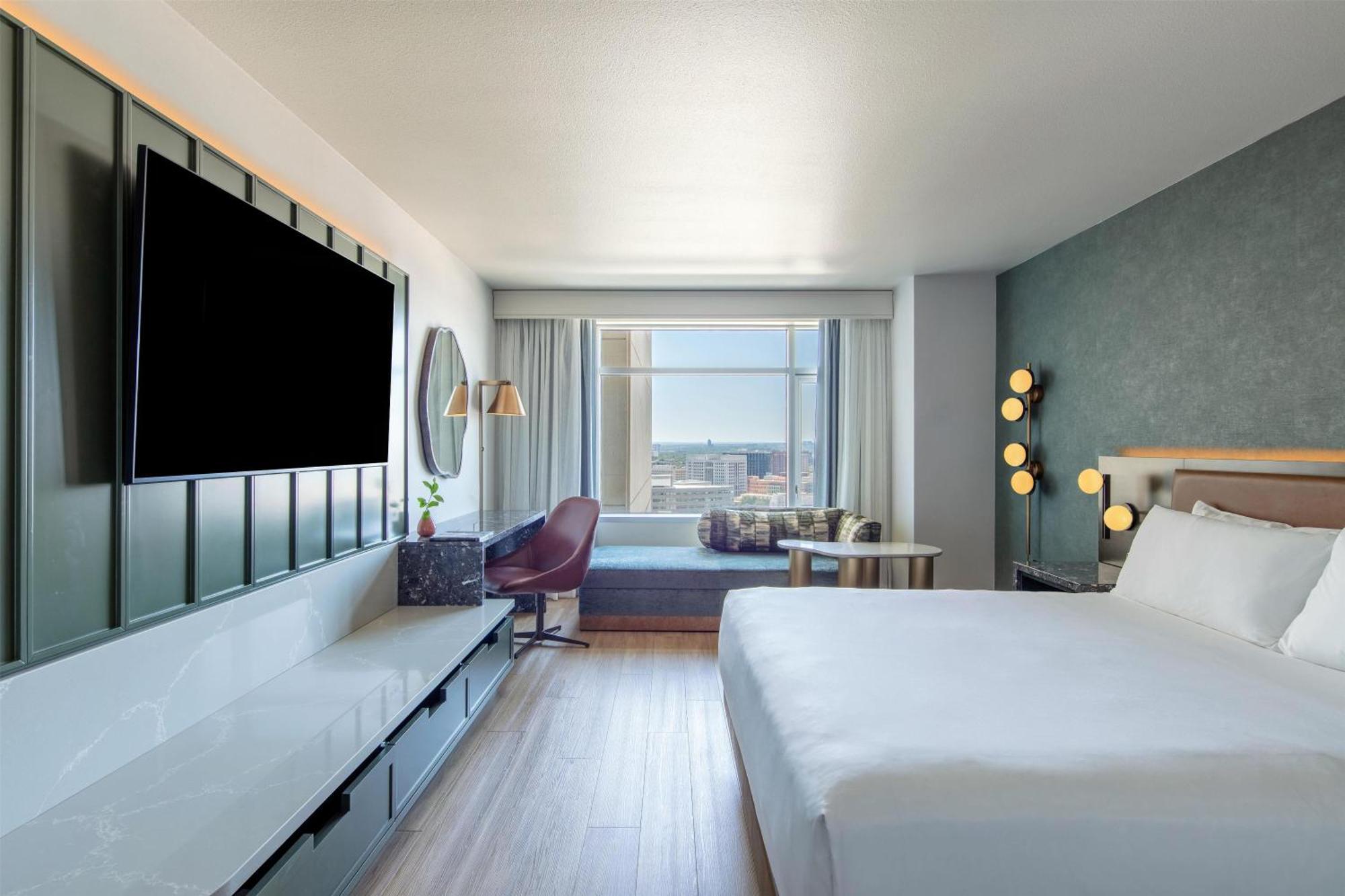 Chambre Lit King-Size pour Personnes à Mobilité Réduite avec Douche Accessible aux Personnes à Mobilité Réduite