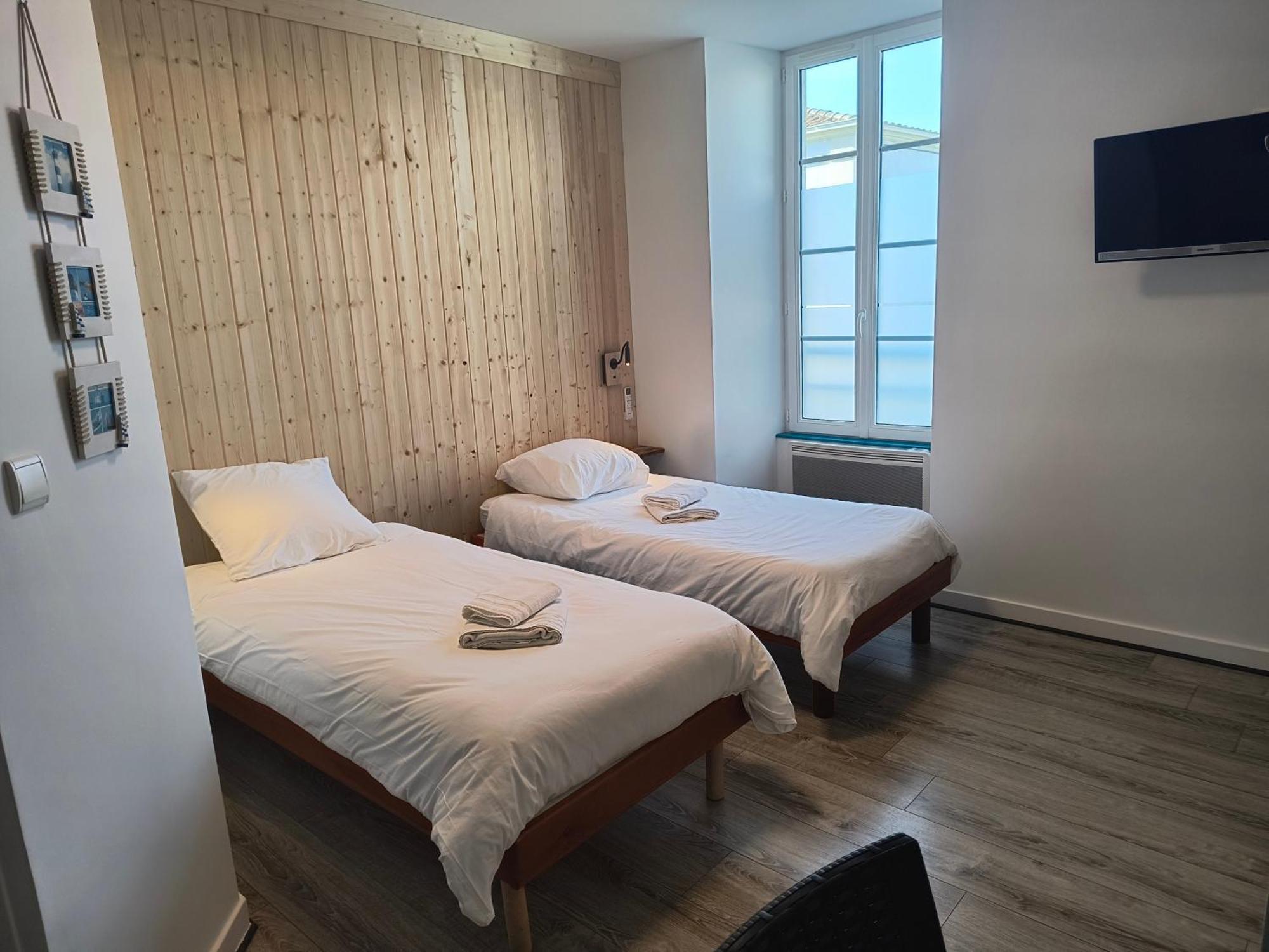 Chambre Lits Jumeaux pour Personnes à Mobilité Réduite