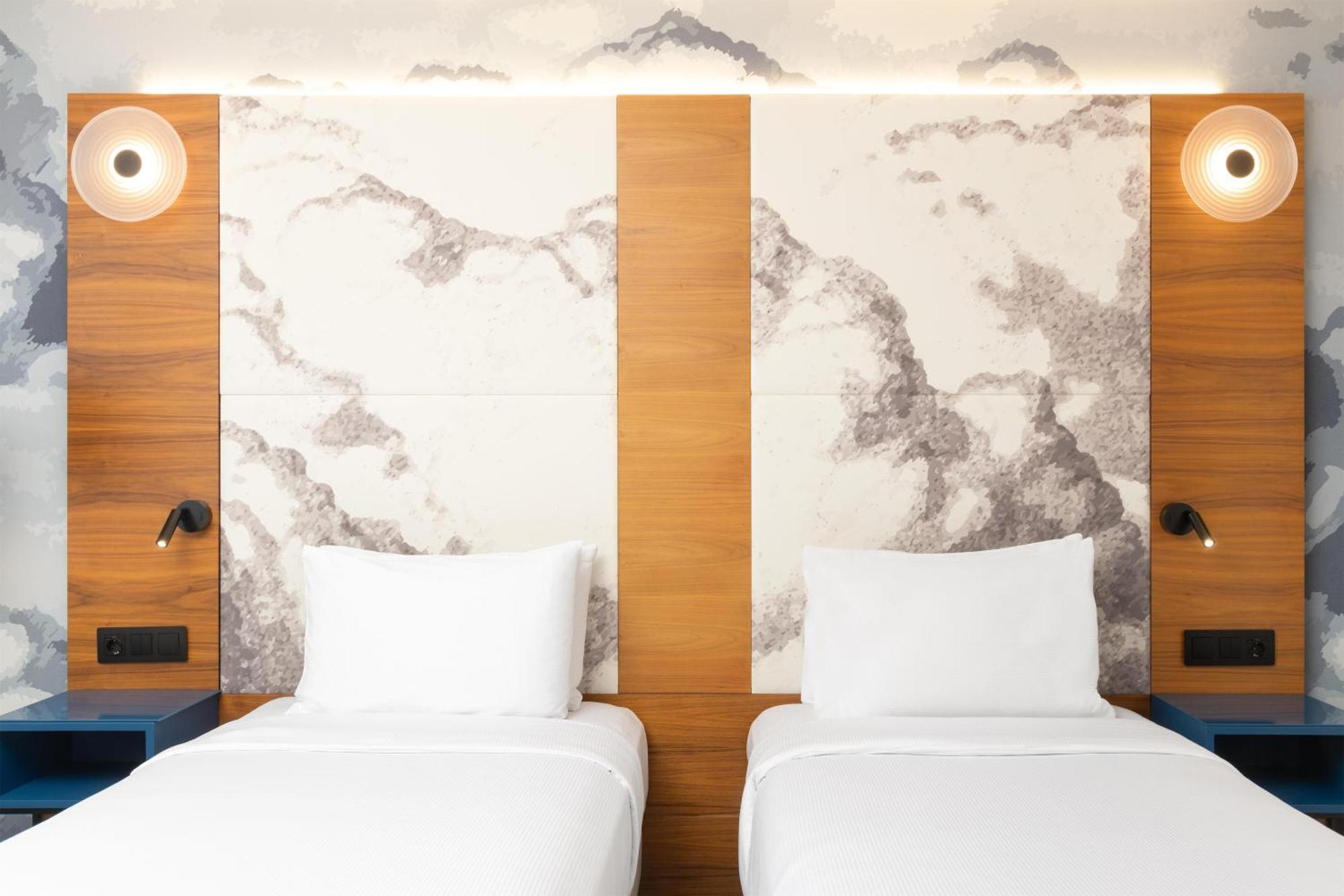 Quarto com 2 Camas de Solteiro