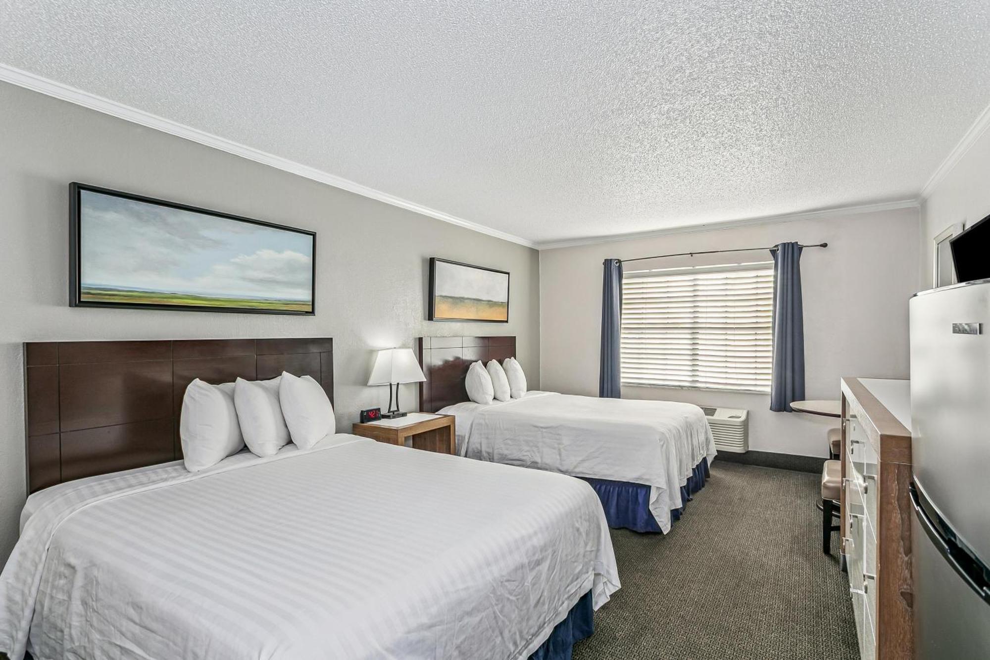 Deluxe Queen Room Two Queen Beds