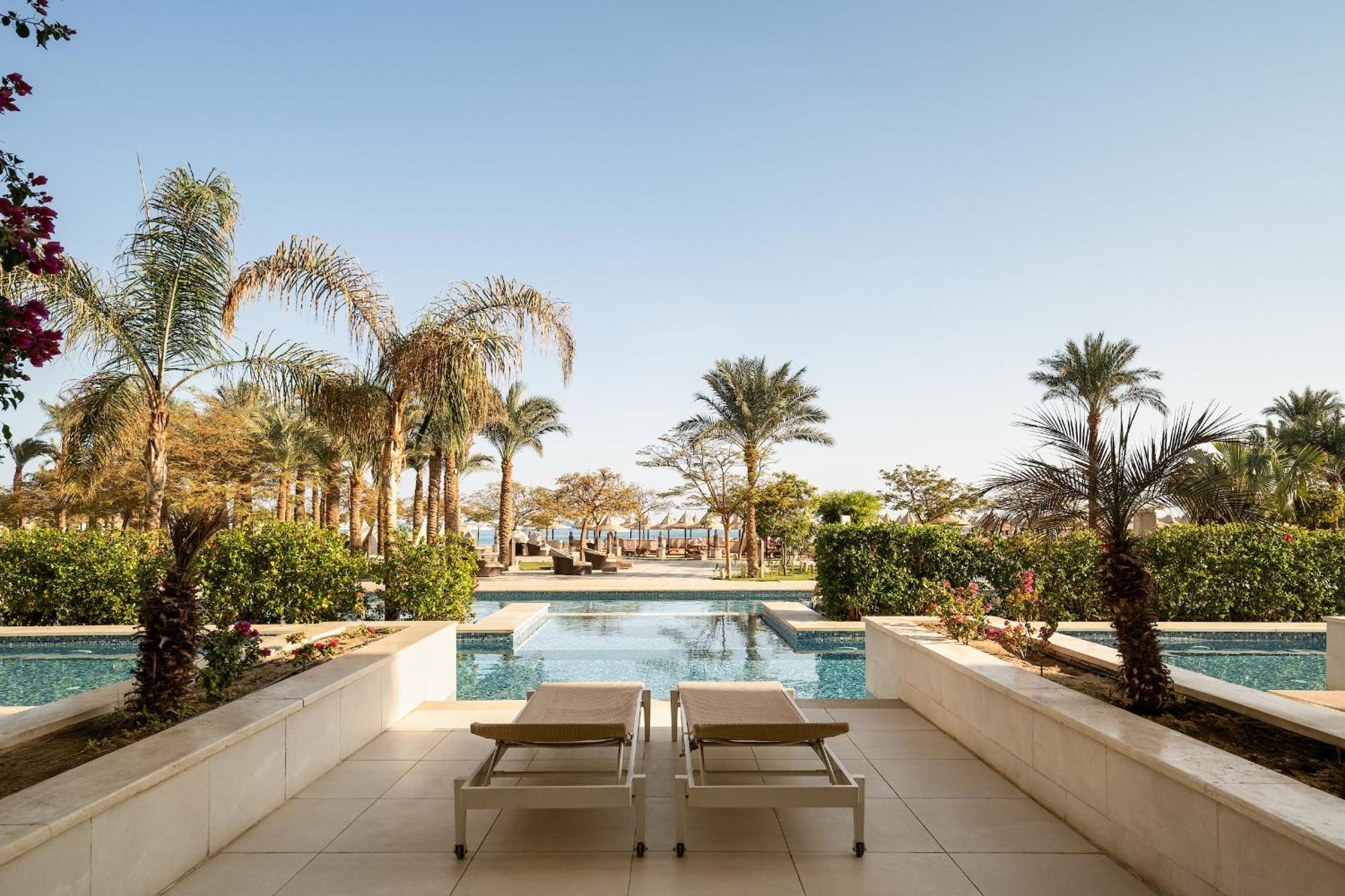 Suite Junior avec Accès Direct à la Piscine