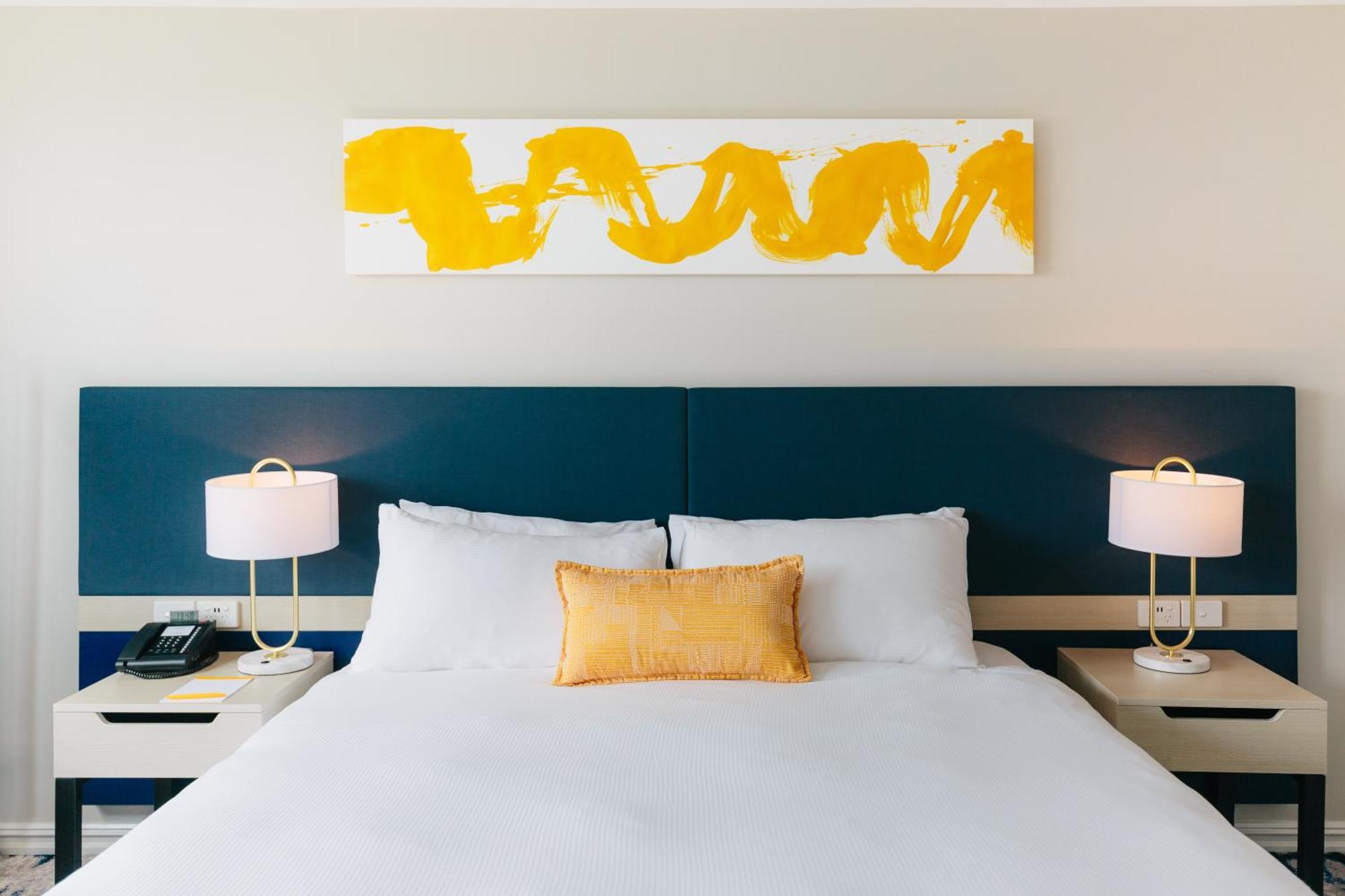 Premium King Room with Mountain View